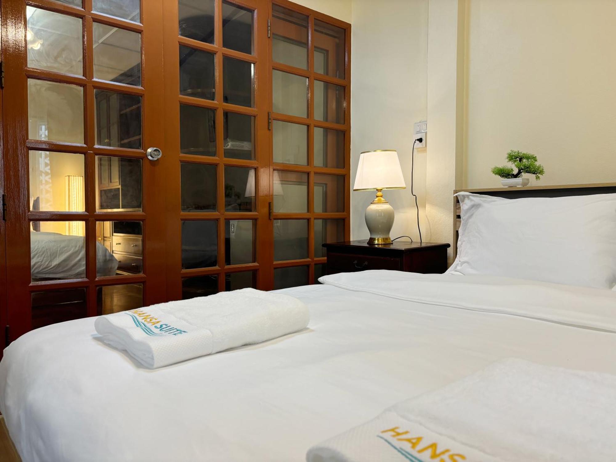 Thonglor Sukhumvit 55 *