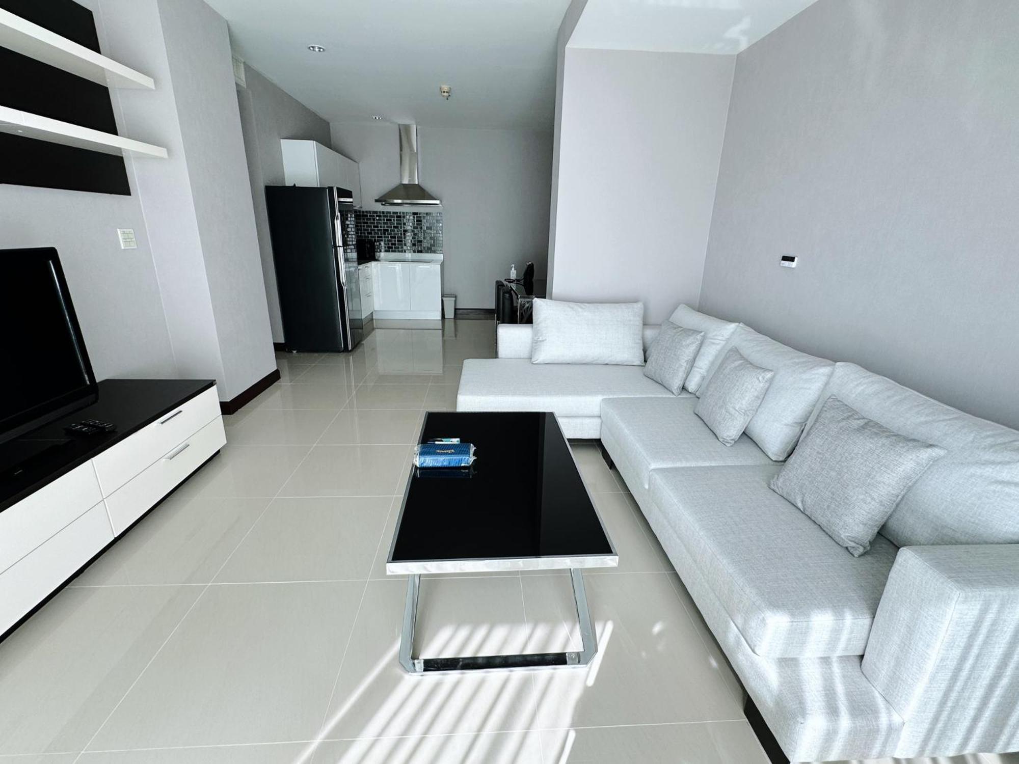 The Prime 11 Sukhumvit 11 2br Near Bts Nana Apartment