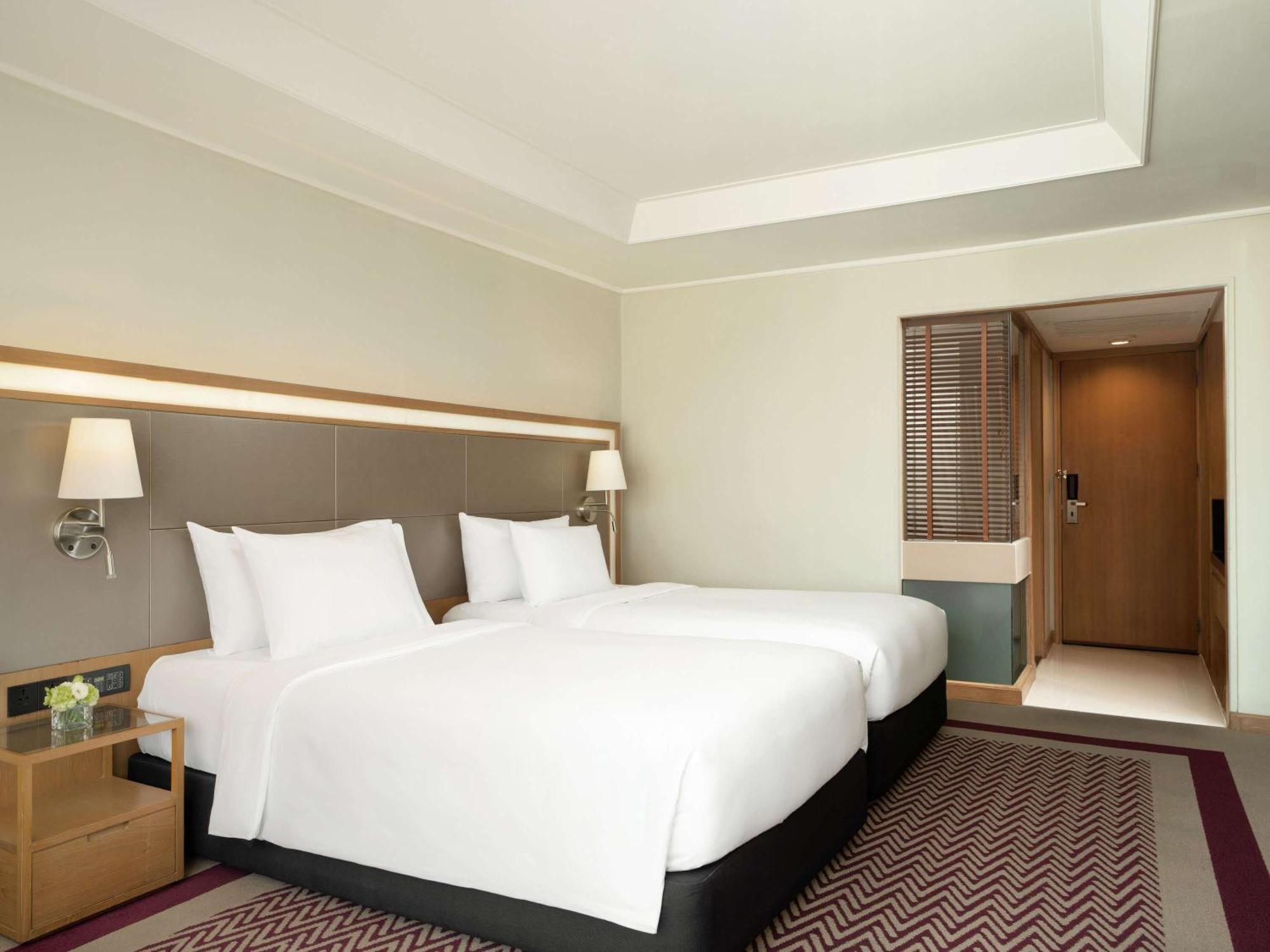 Grand Mercure Atrium Hotel