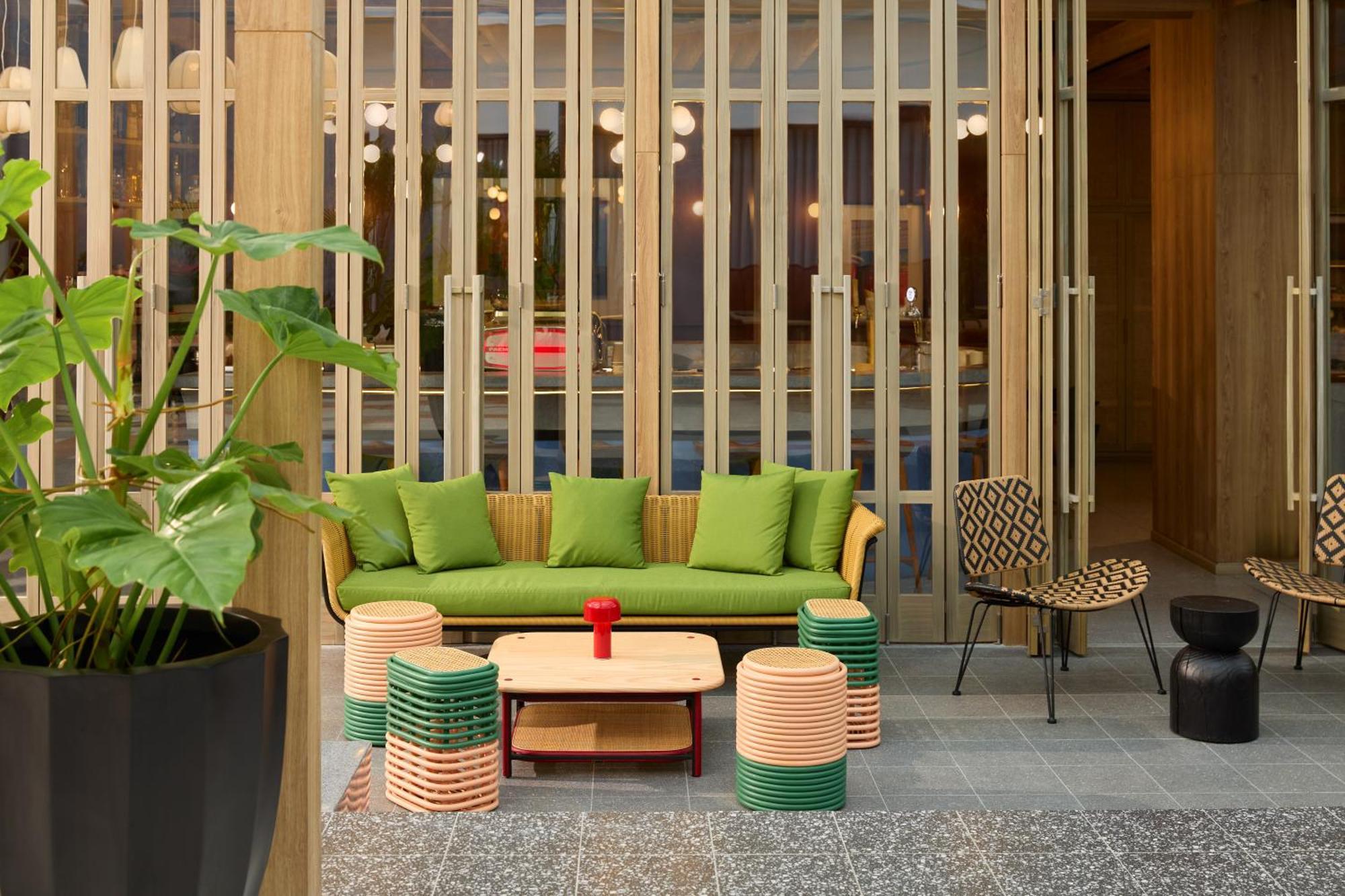 Asai Chinatown 4*