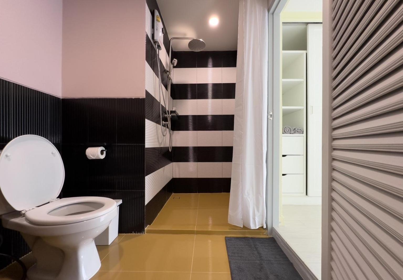 Apartment Baan Khun Pra No4 Duplex 3br Bangkok