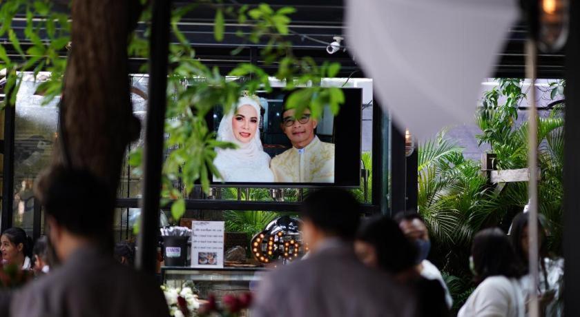 Letana Samuprakarn Hotel