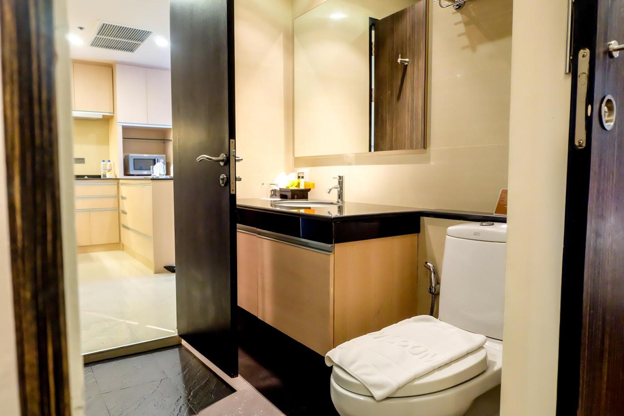 Aparthotel Park Village Rama Ii Bangkok