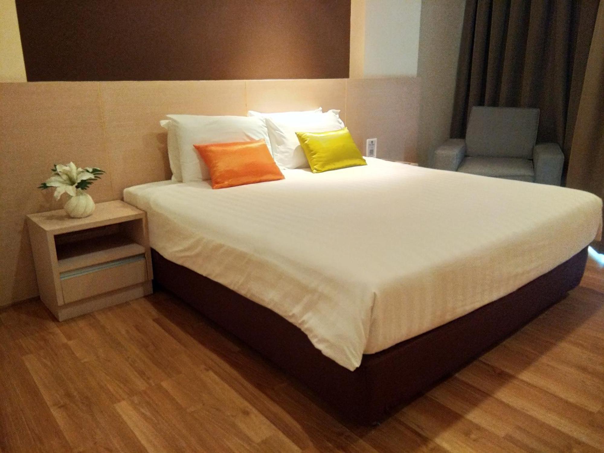 Aparthotel Park Village Rama Ii