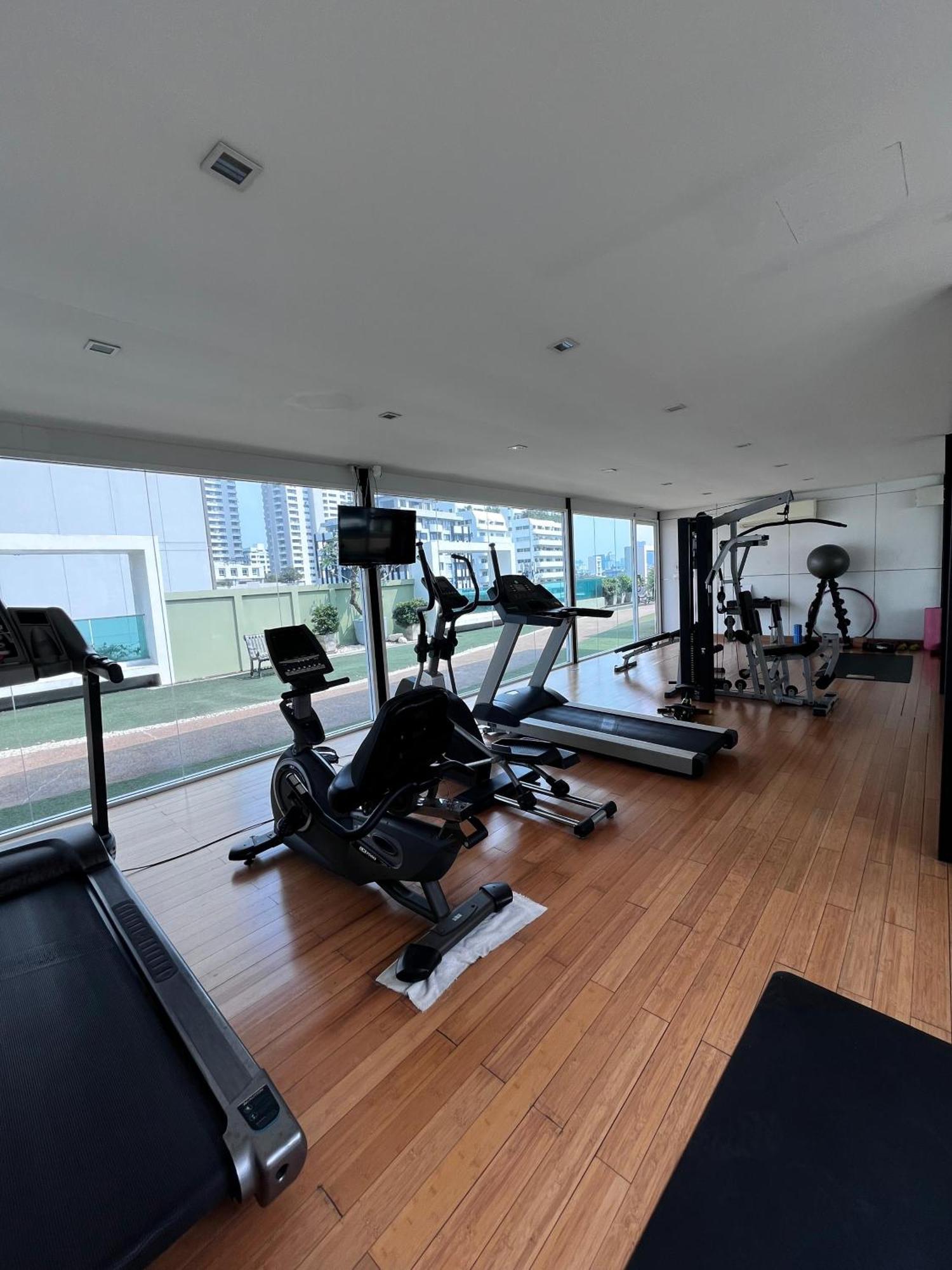 Spacious Sukhumvit Near Emquartier * Bangkok