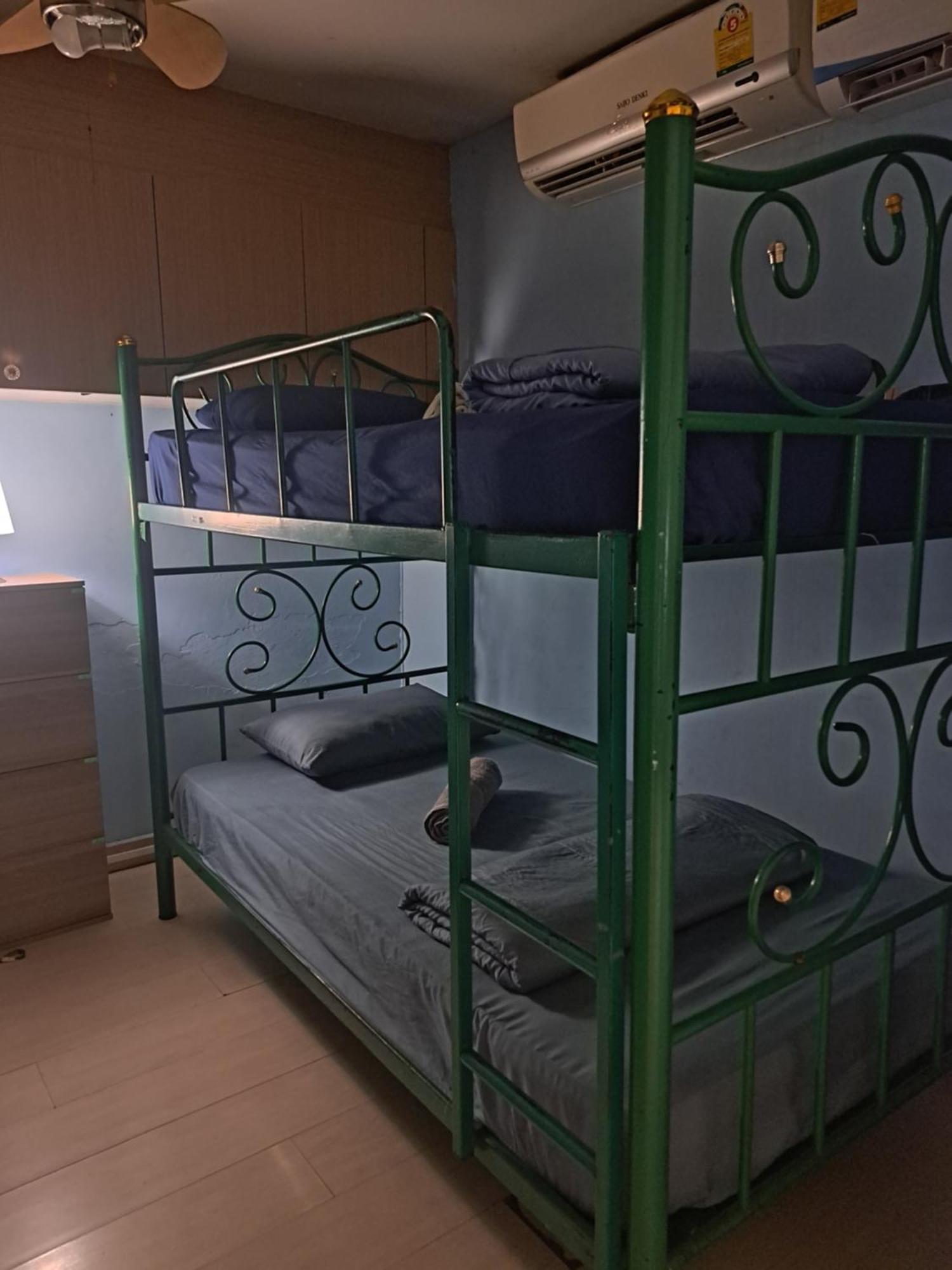 Sura Hostel Bangkok Near Mrt Phra Ram 9 *