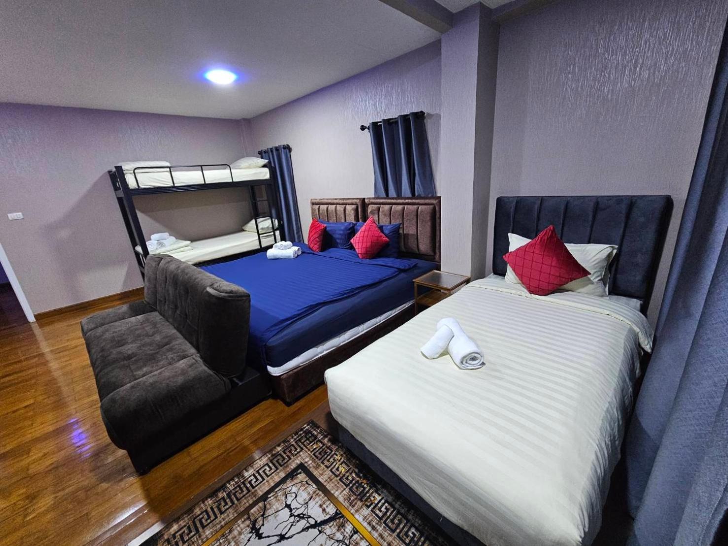 Khokeng Guest house *