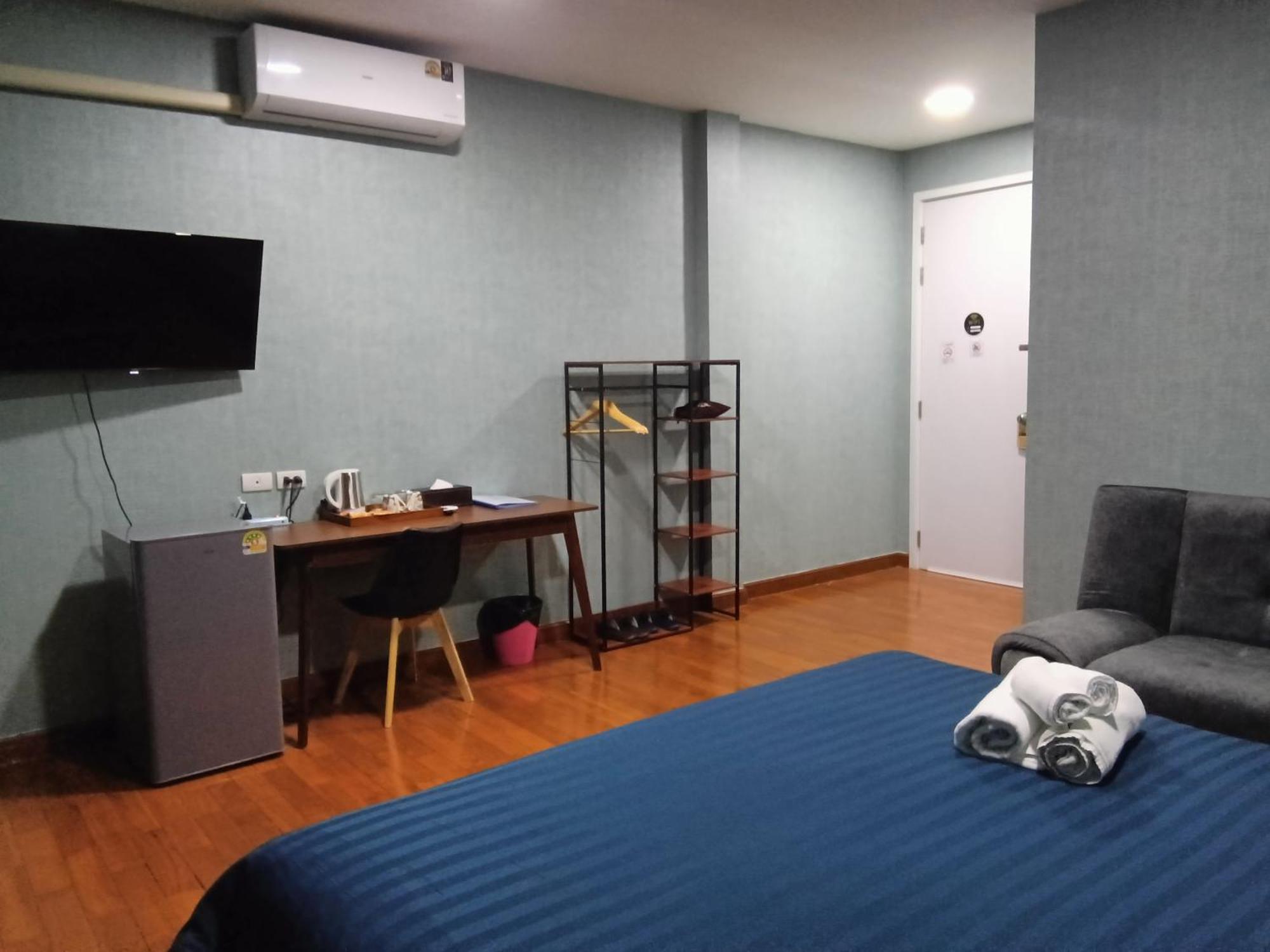 Guest house Khokeng