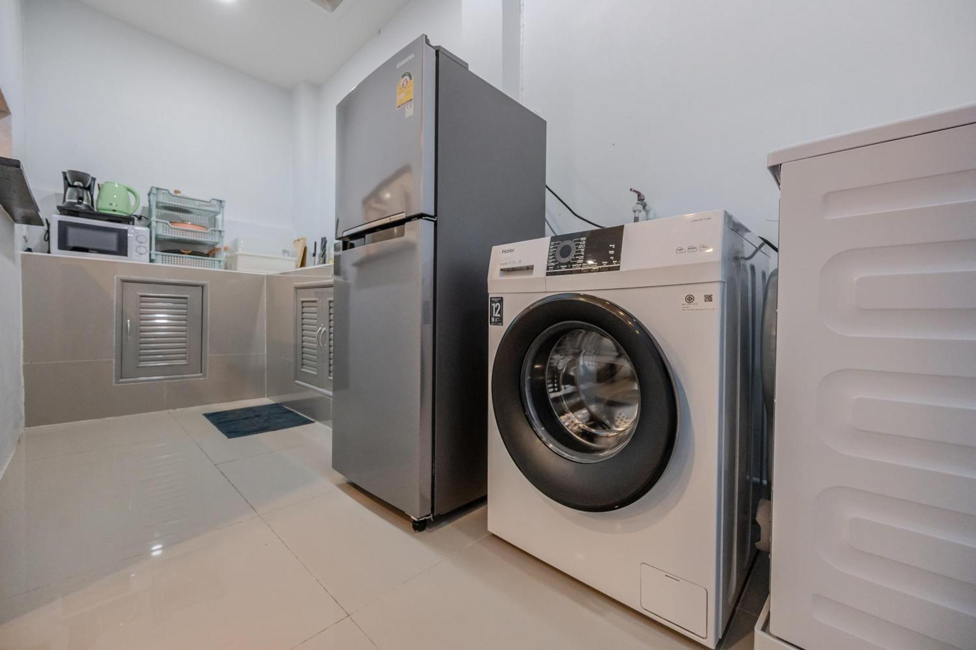 Rb01 Chatuchak, Netflix, Speednet, Bts,mrt, 10pax *