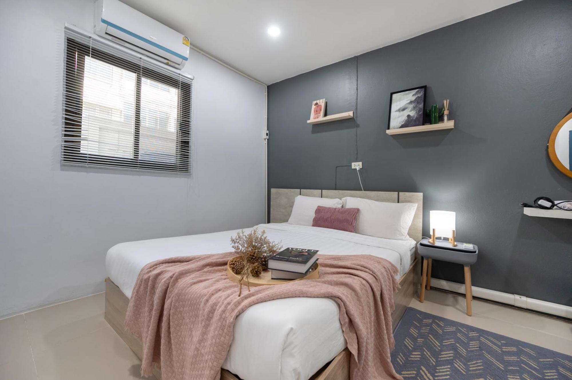 Rb01 Chatuchak, Netflix, Speednet, Bts,mrt, 10pax Holiday home *