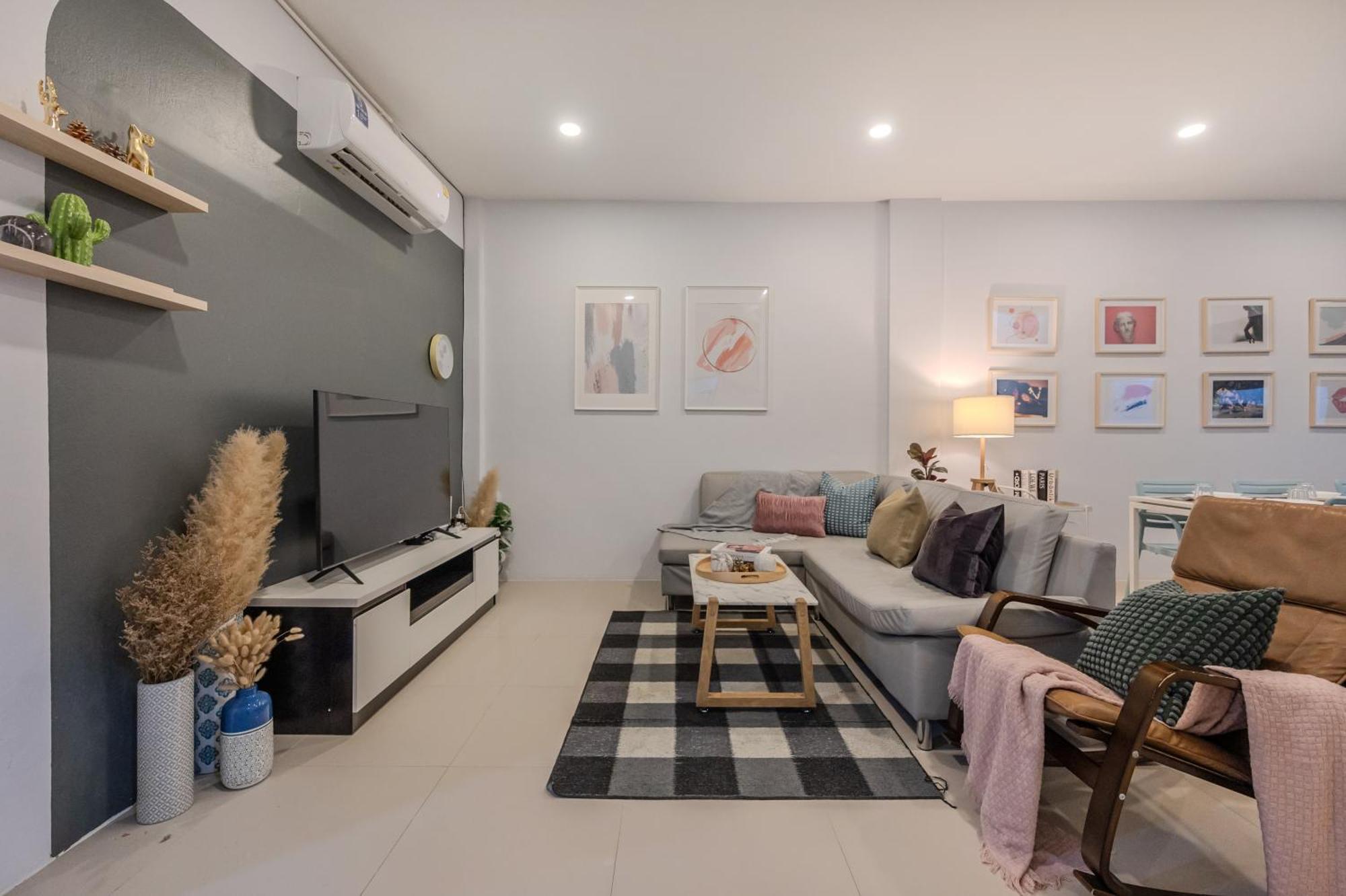 Holiday home Rb01 Chatuchak, Netflix, Speednet, Bts,mrt, 10pax Bangkok