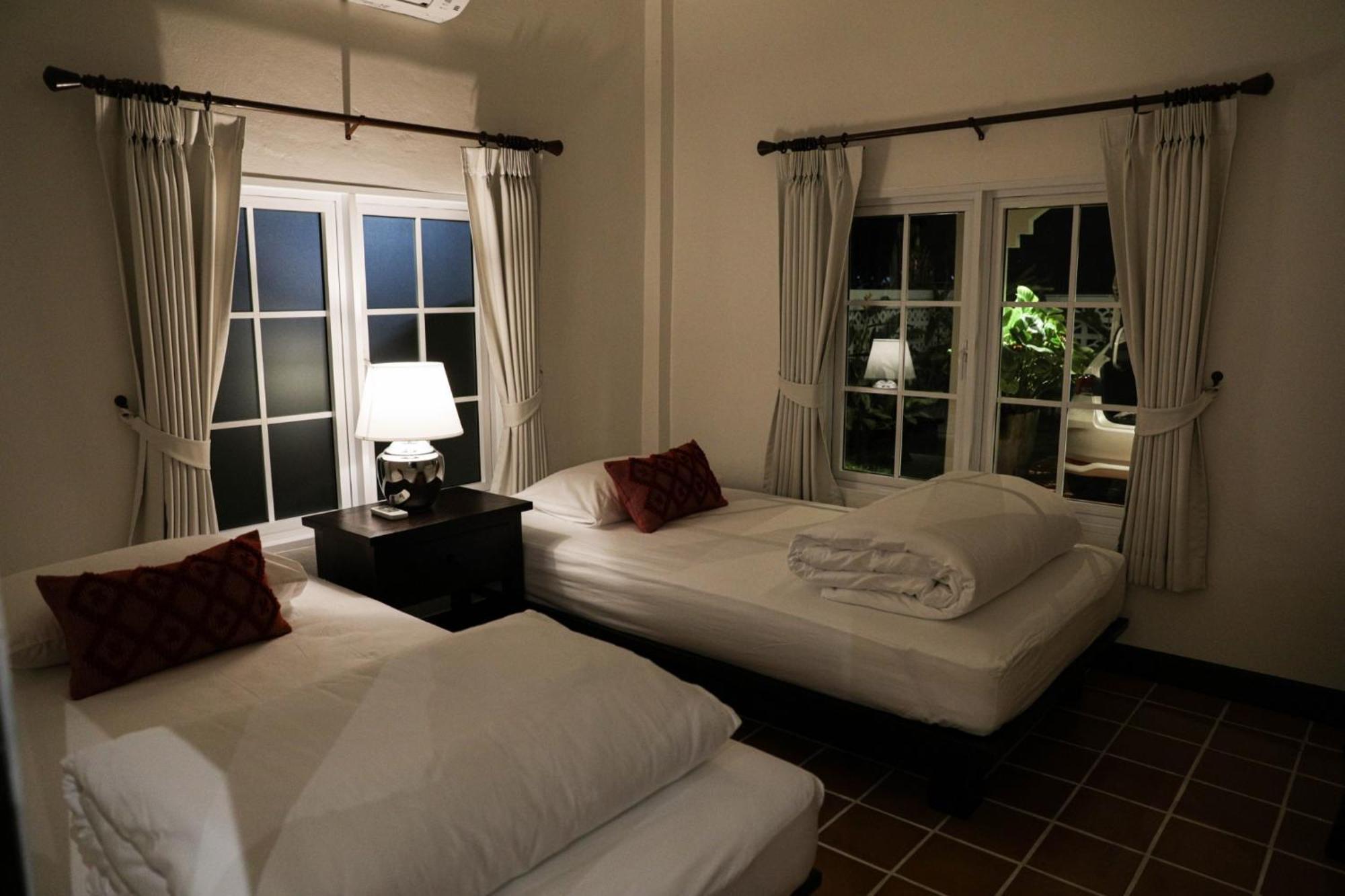 10mins To Bkk Airport 3br Group *