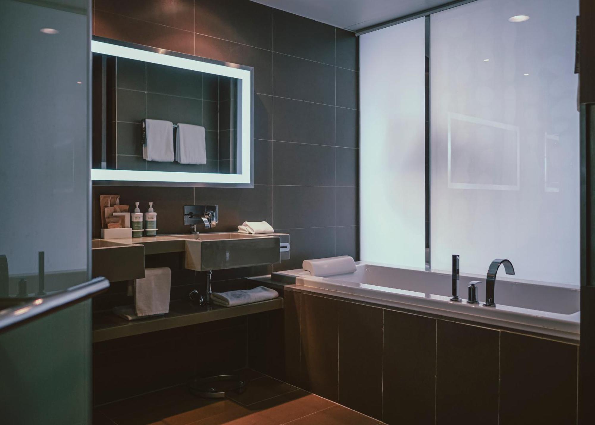 Hotel Four Points By Sheraton Ploenchit Sukhumvit