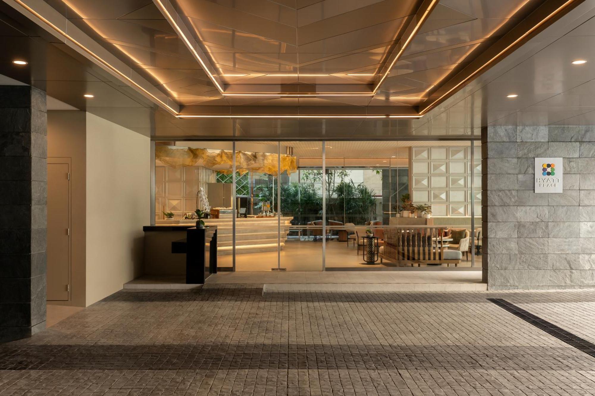 Hyatt Place Sukhumvit 1 4*