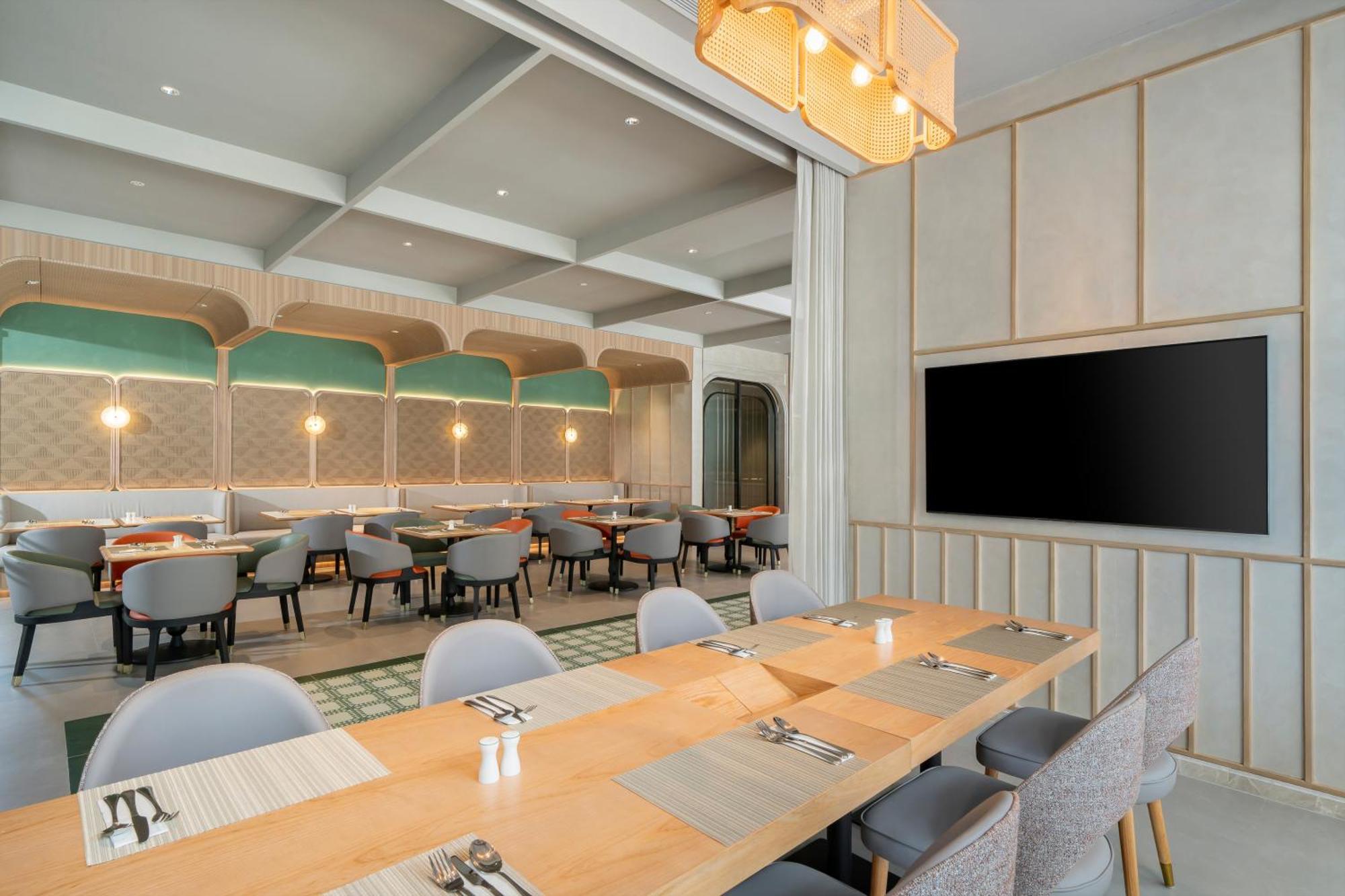 Hotel Hyatt Place Sukhumvit 1 4*