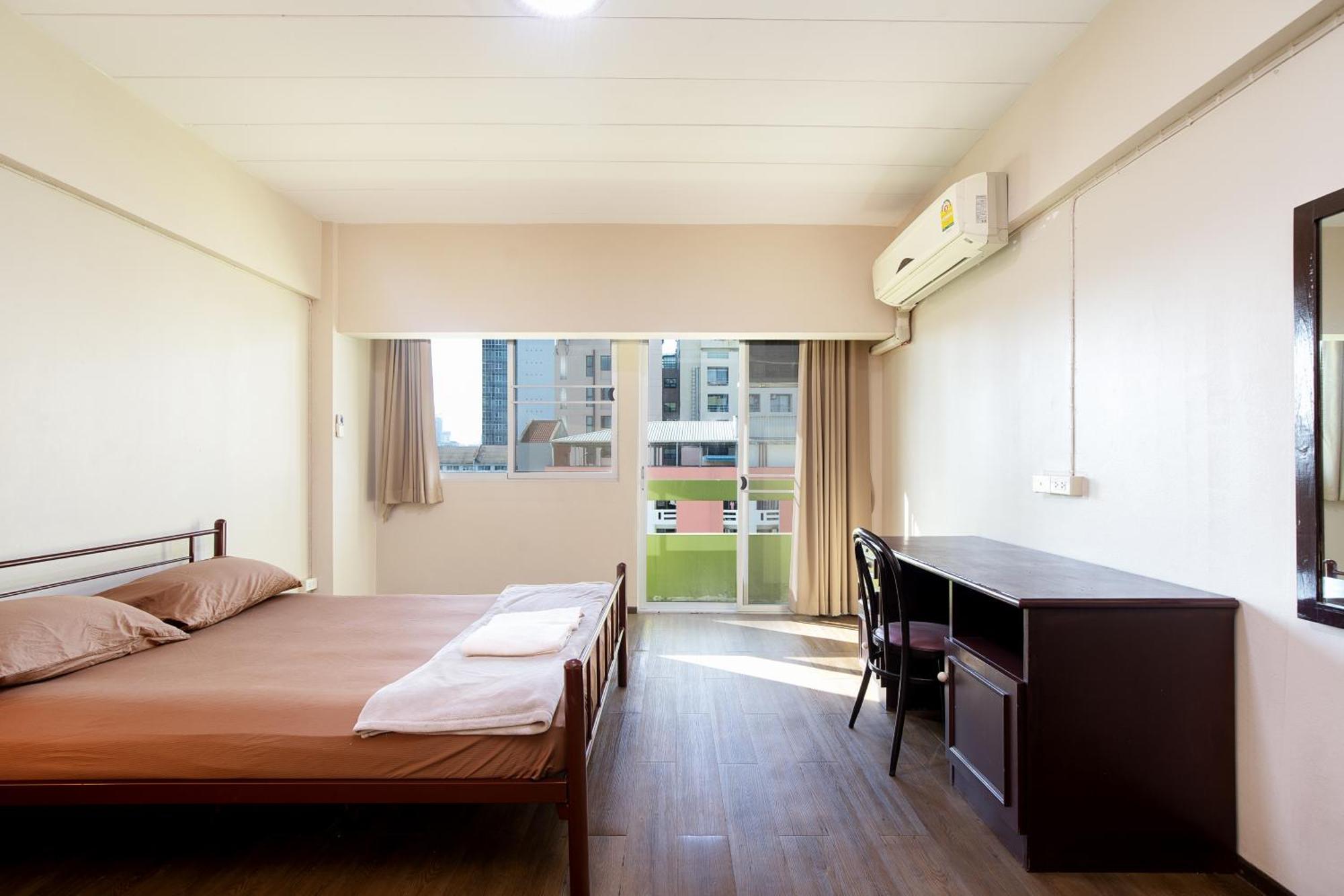 Hotel Petch Tower Ekkamai 2*