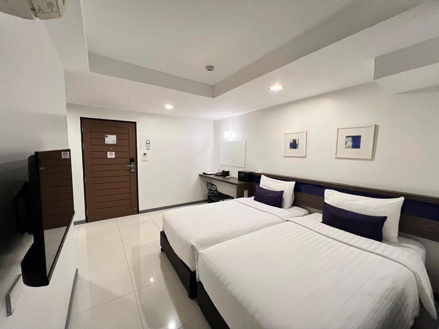 Cubic Pratunam
