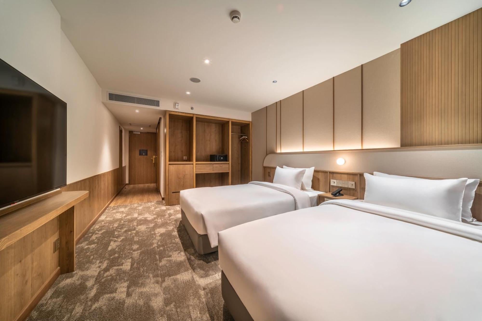 Sotetsu Grand Fresa Hotel 4*