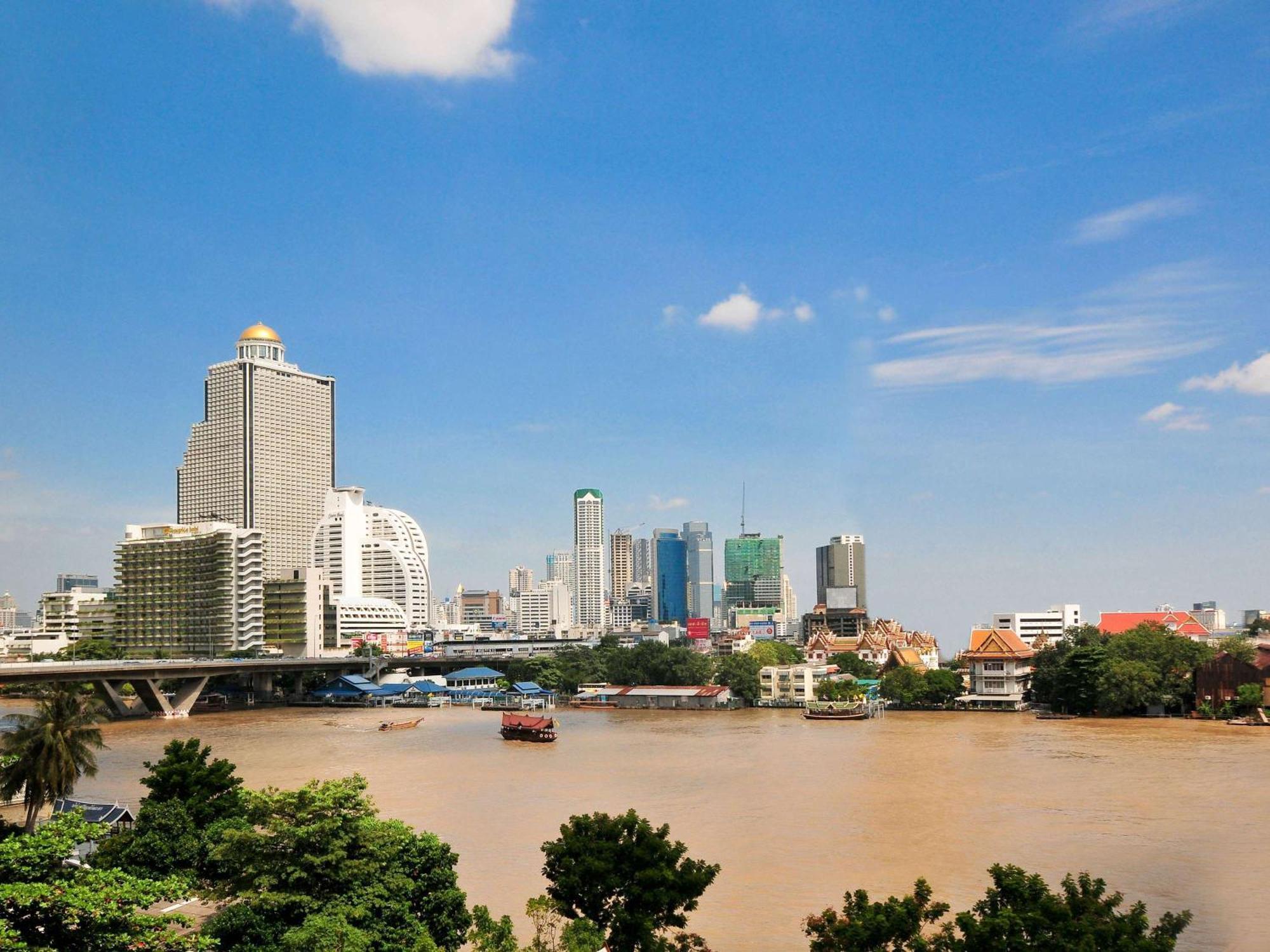 Moevenpick Sukhumvit 15 Hotel 5*