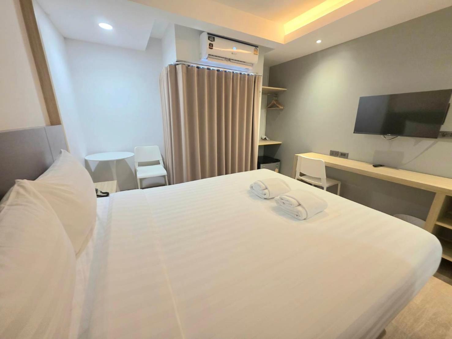 Prom Hotel Bangkok