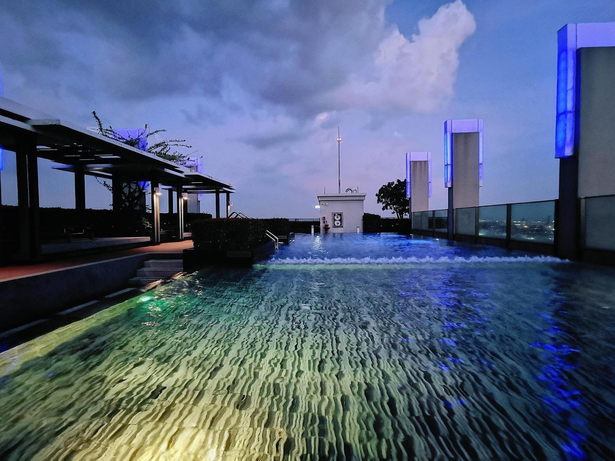 Apartment 1 Minute To The Mrt Huai Khwang Cozy Sweet And Worm *