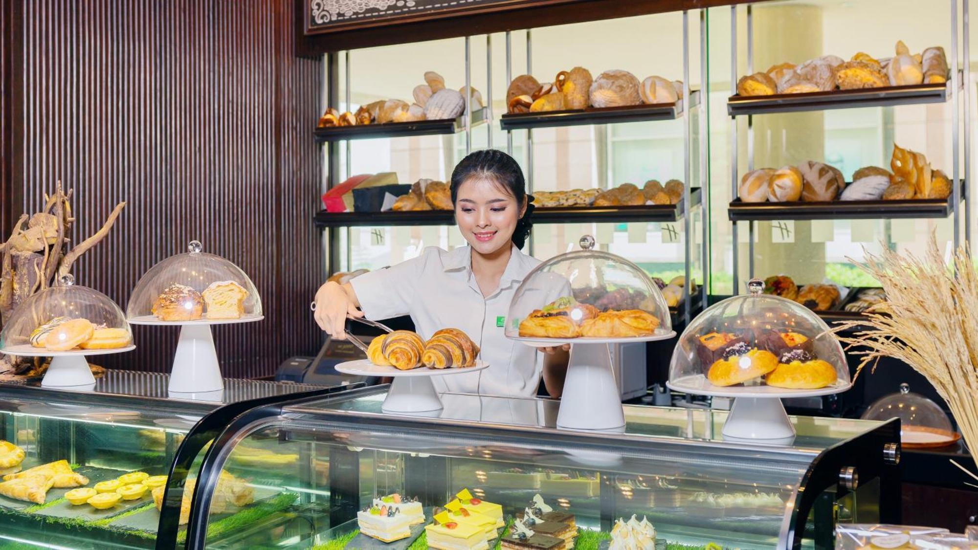 Holiday Silom By Ihg Hotel