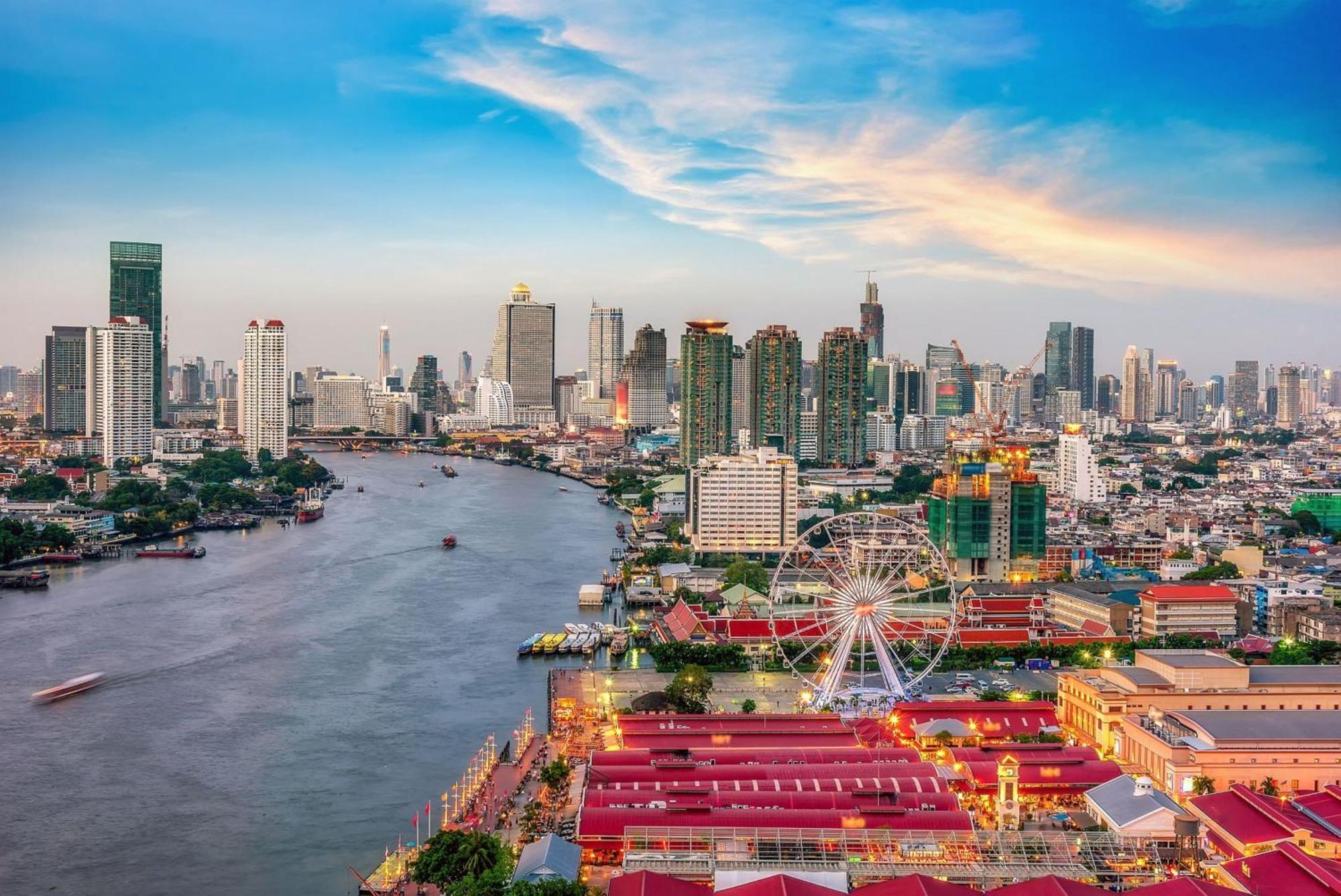 Holiday Silom By Ihg 4*