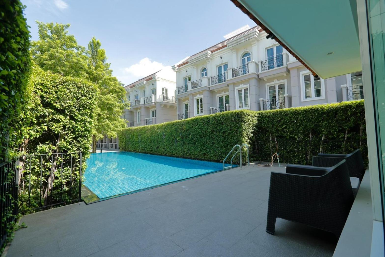 Holiday home 3 Bedroom Spacious In Downtown Near Mrt Bts Asok Station *