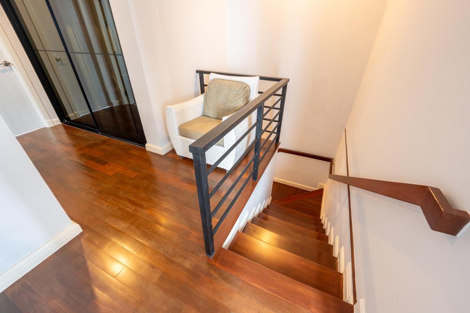 3 Bedroom Spacious In Downtown Near Mrt Bts Asok Station Holiday home