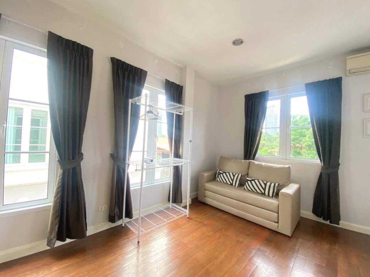 Holiday home 3 Bedroom Spacious In Downtown Near Mrt Bts Asok Station