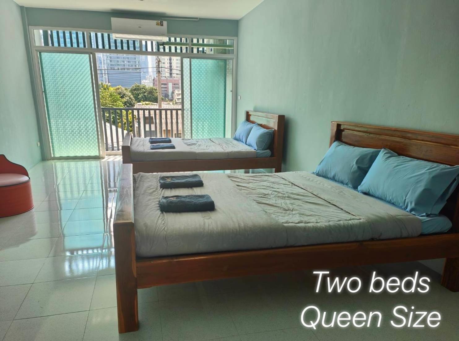 Momoya House Hostel
