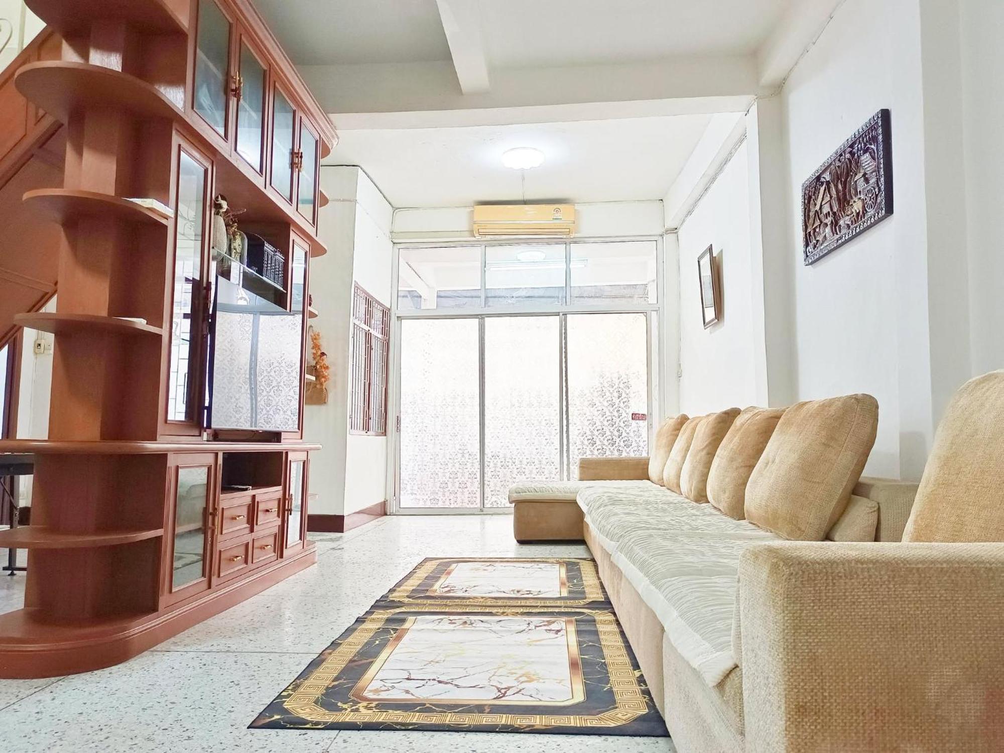 Holiday home Entire House For 16 People - Walking Distance From Bts Onnut *
