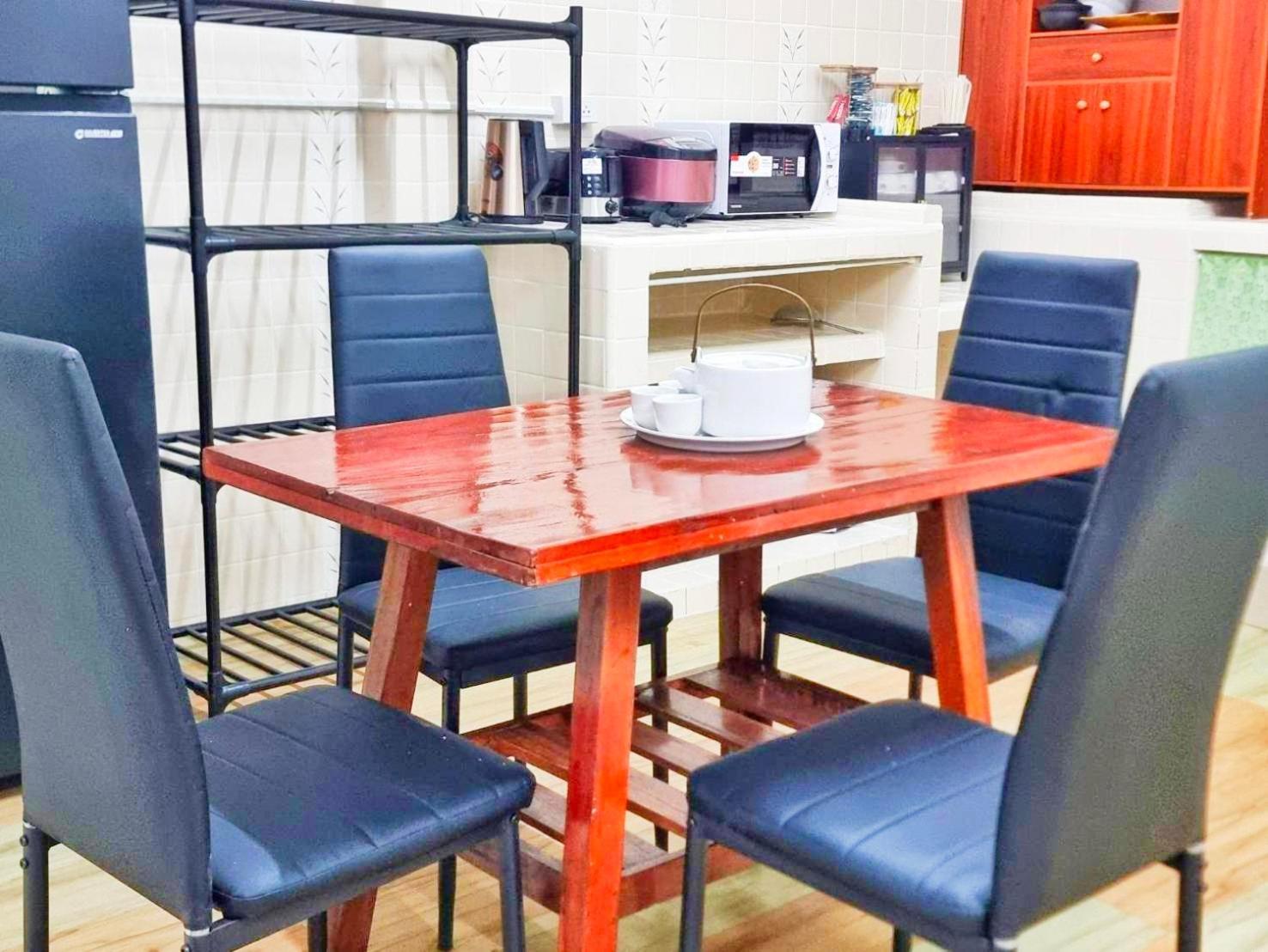 Entire House For 16 People - Walking Distance From Bts Onnut * Bangkok