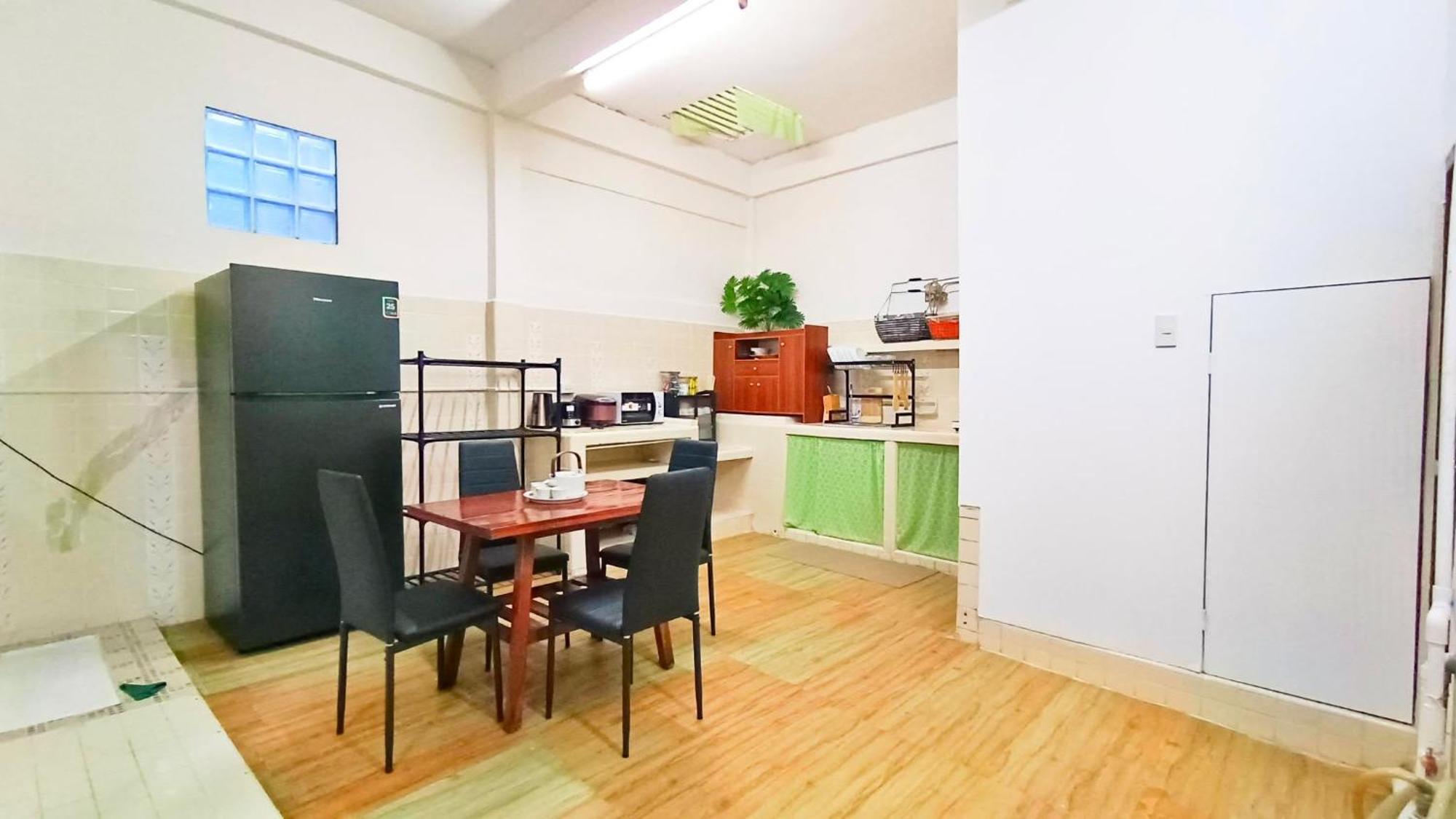 Holiday home Entire House For 16 People - Walking Distance From Bts Onnut