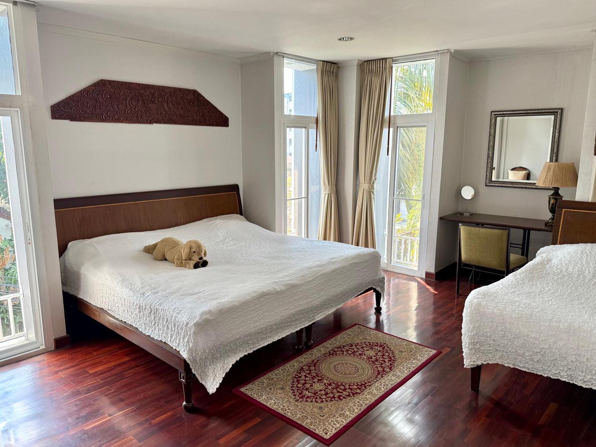 Samsen Spacious 2br Contemporary Thai Style Pangsapuri Bangkok
