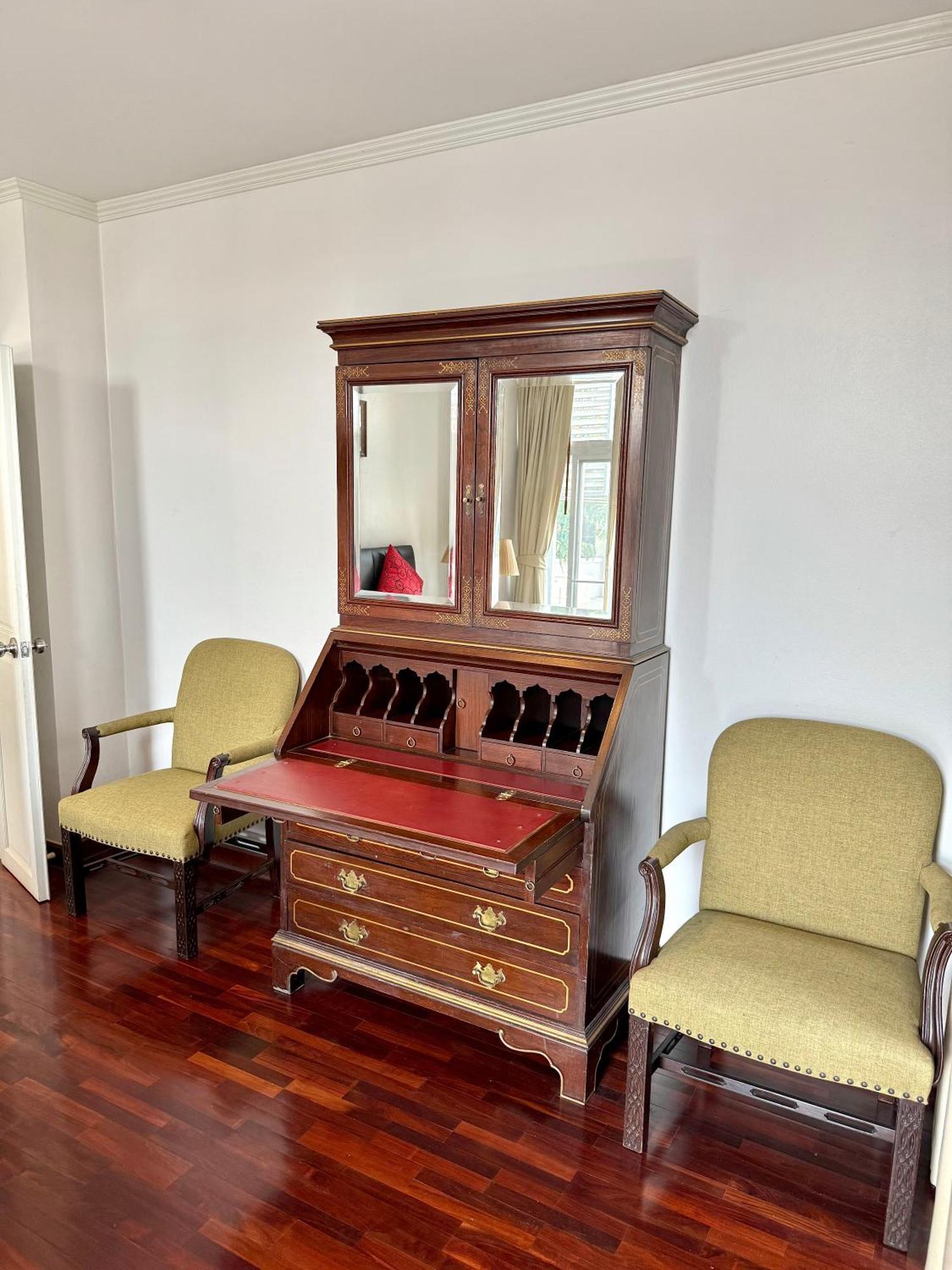 Samsen Spacious 2br Contemporary Thai Style *