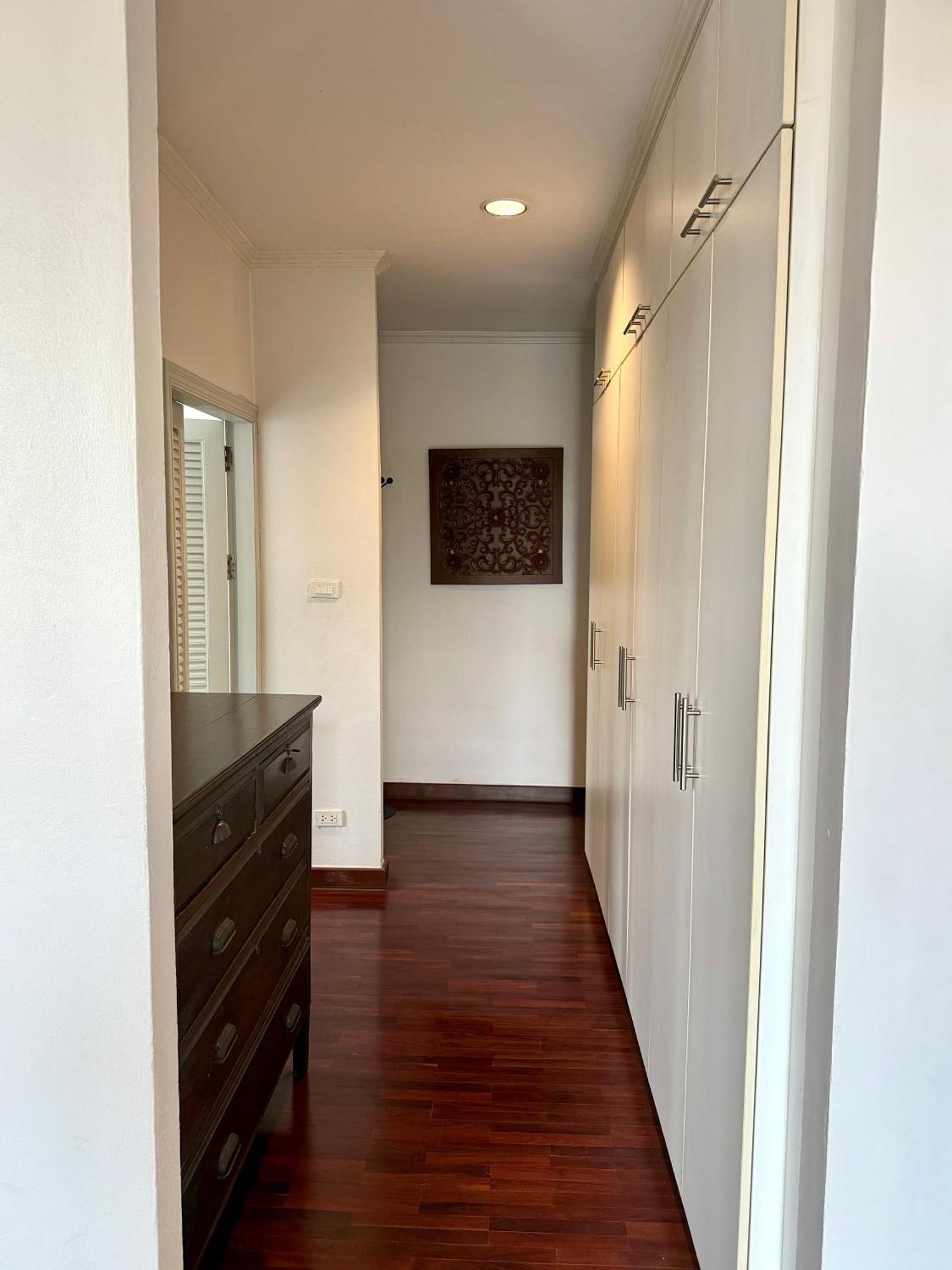 Pangsapuri Samsen Spacious 2br Contemporary Thai Style *