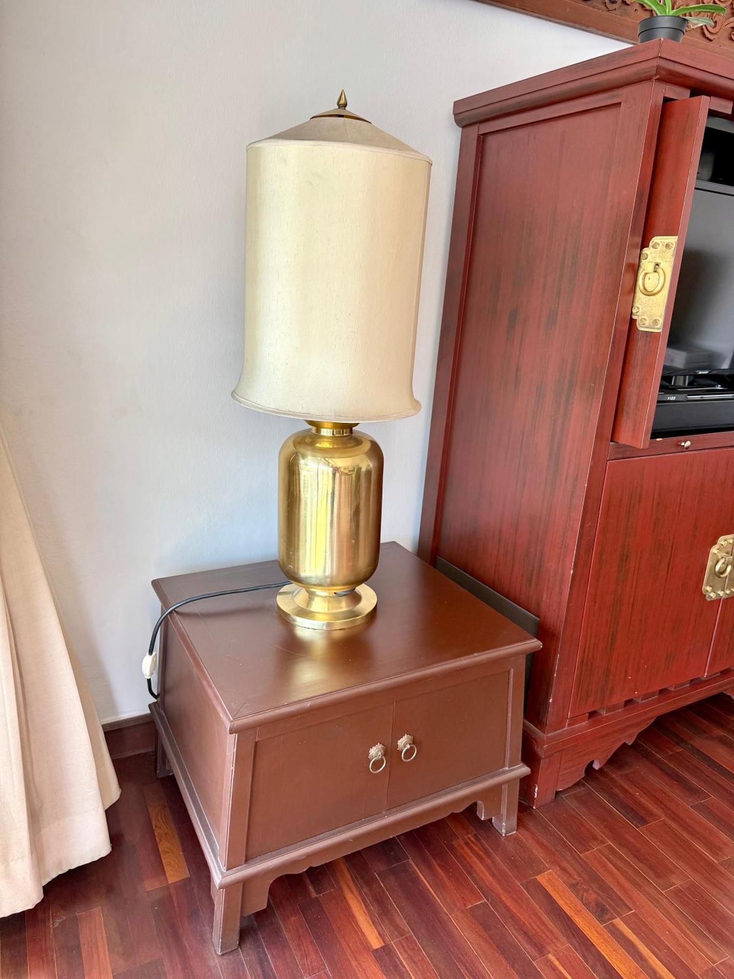 Samsen Spacious 2br Contemporary Thai Style Bangkok
