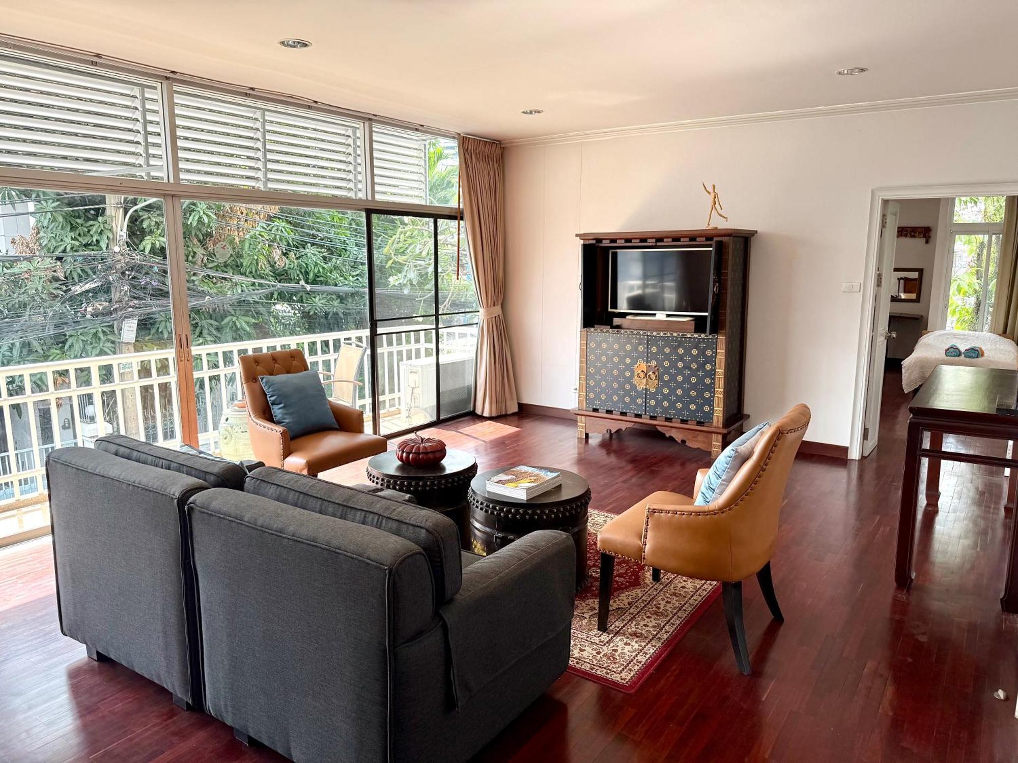 Pangsapuri Samsen Spacious 2br Contemporary Thai Style
