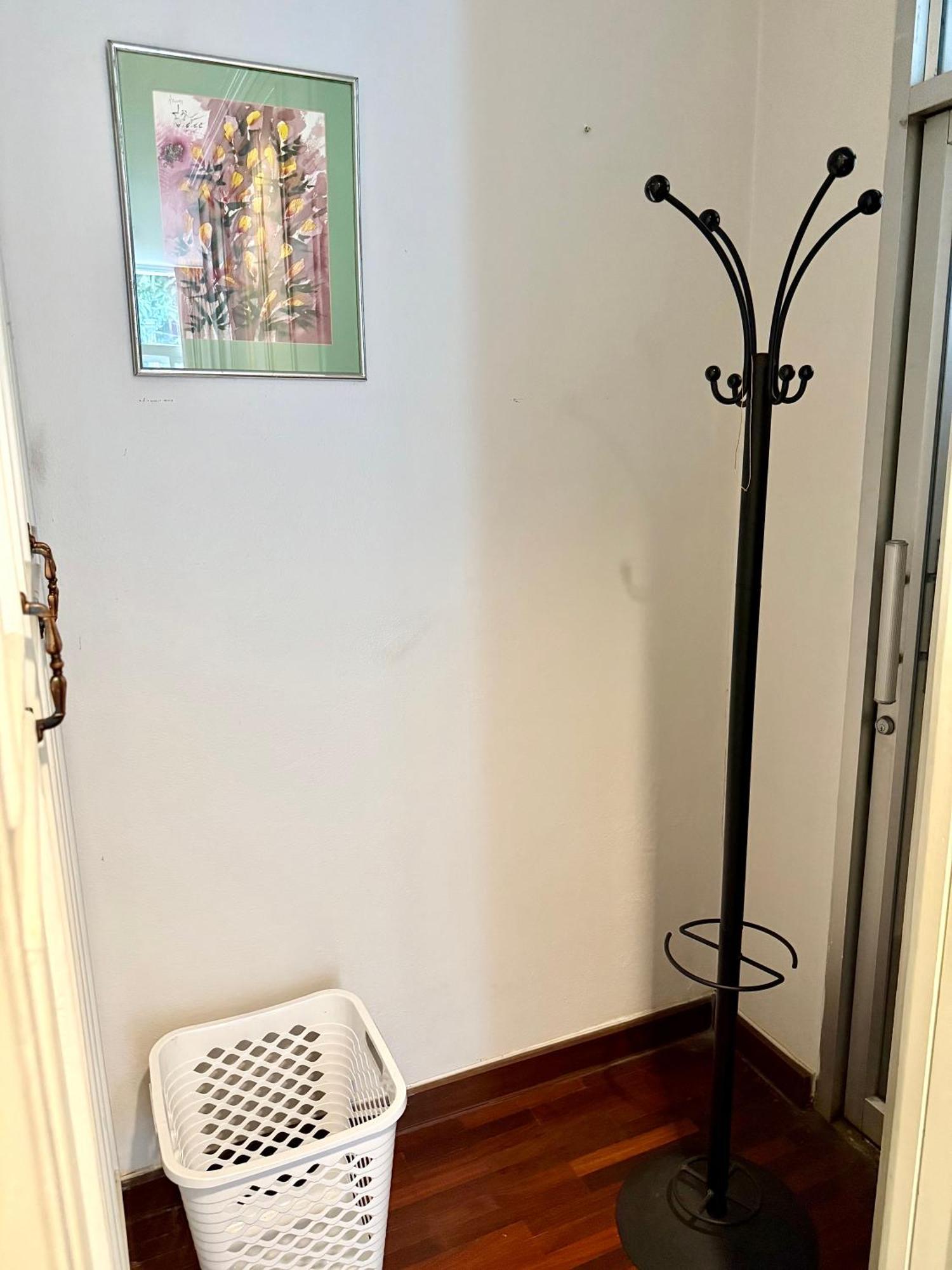 Samsen Spacious 2br Contemporary Thai Style Pangsapuri Bangkok