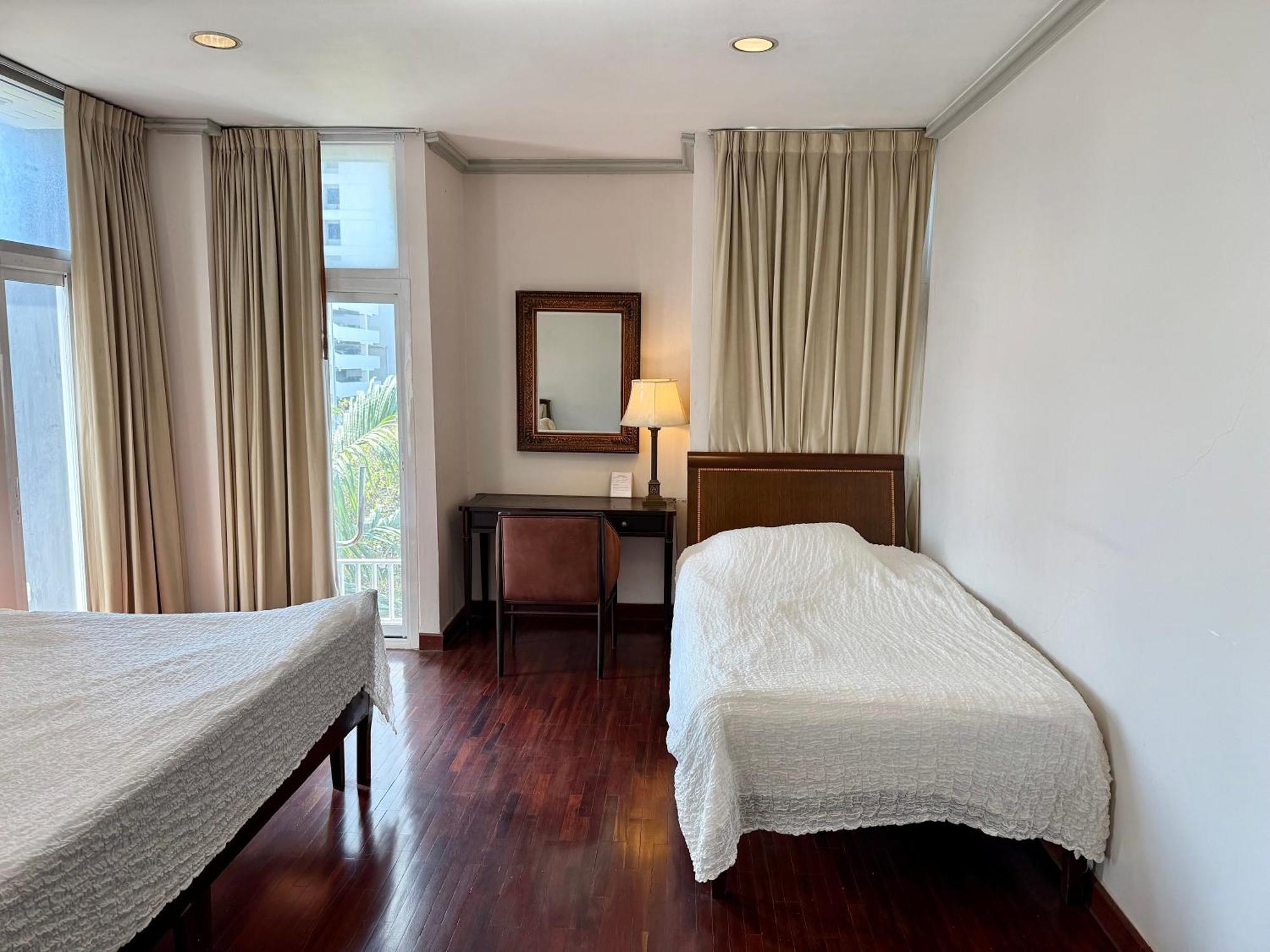Samsen Spacious 2br Contemporary Thai Style * Bangkok