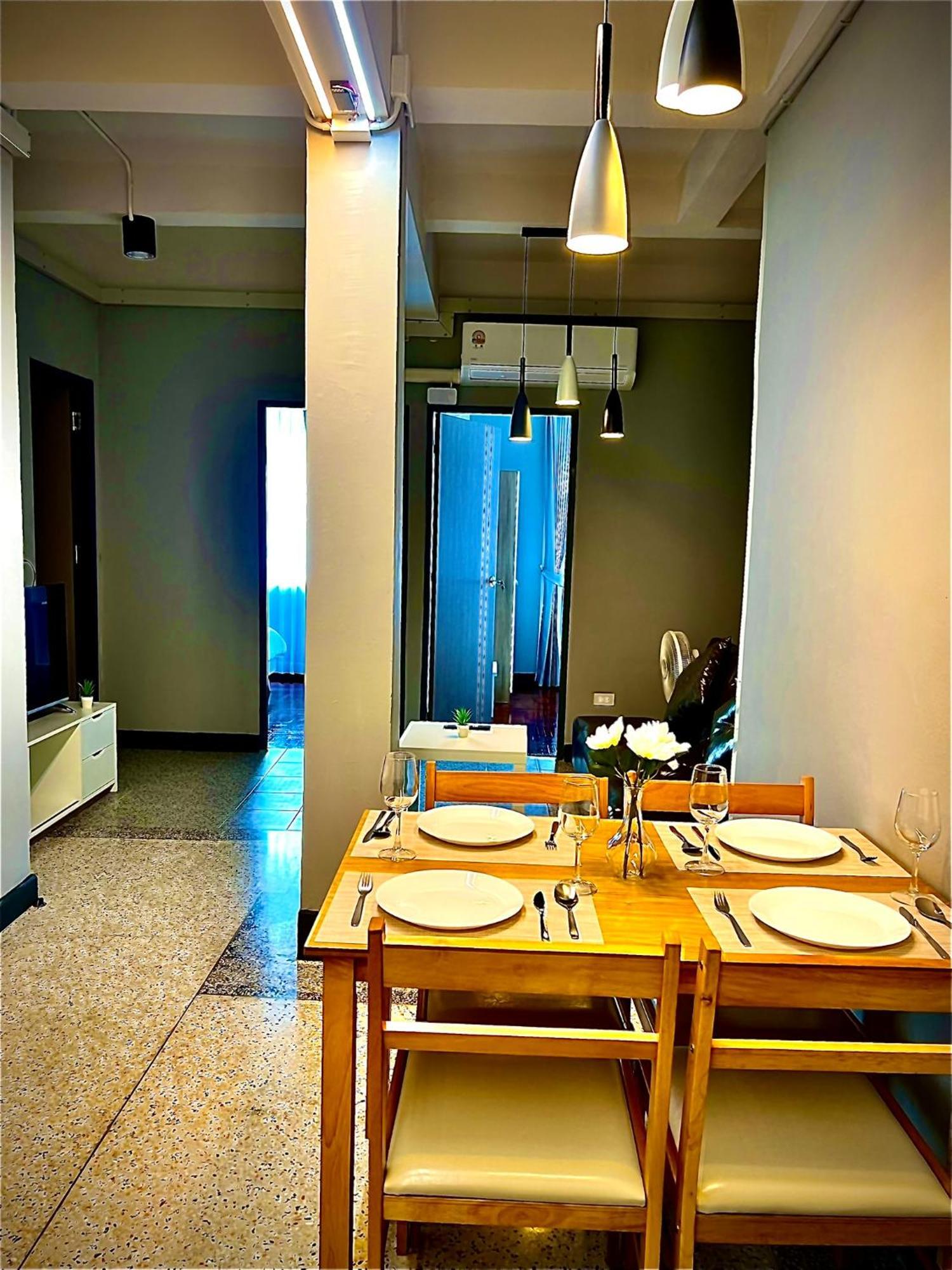 The Circle 2 Apartment *