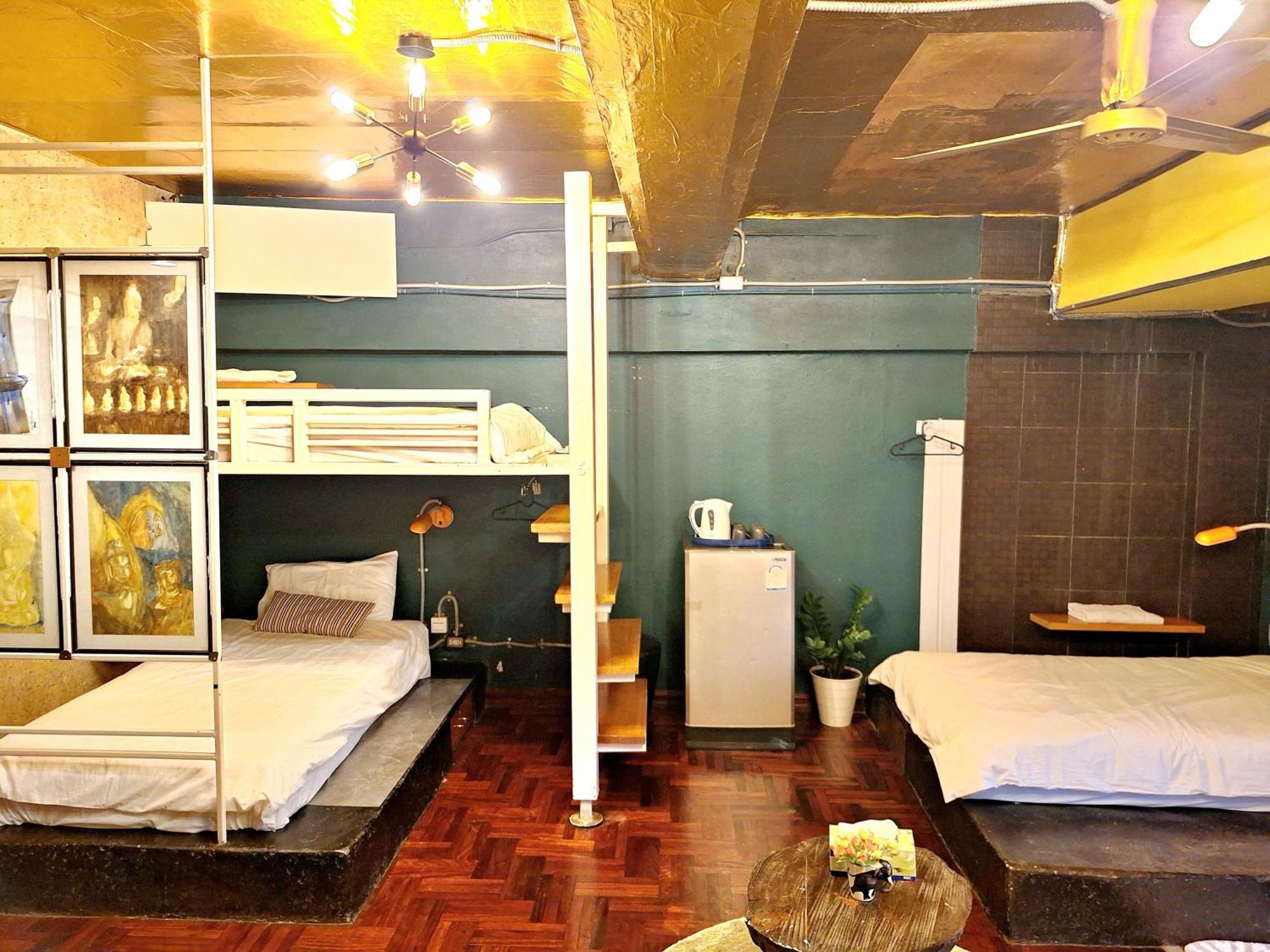Albergue Ddm House *