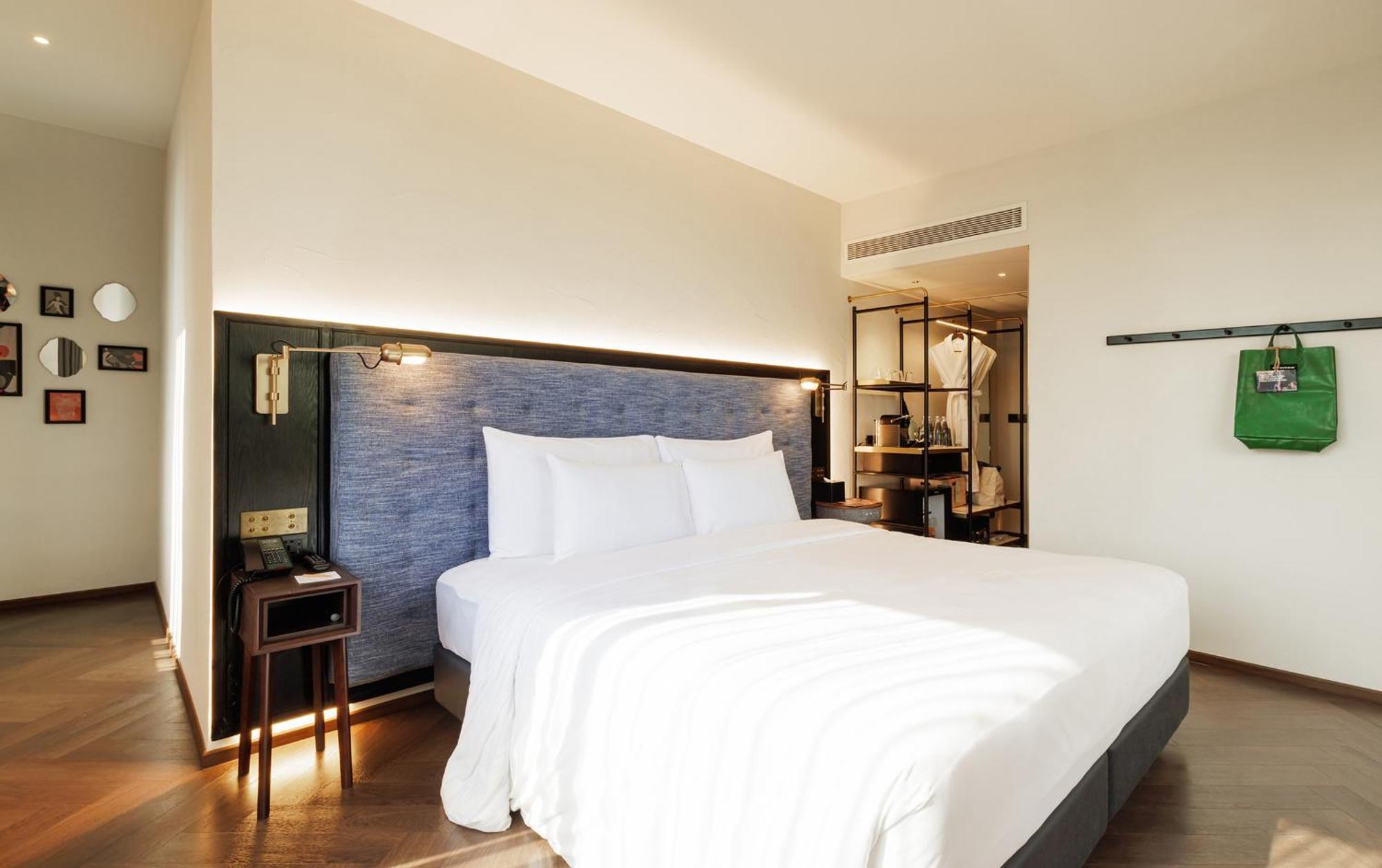 Public House - Sukhumvit 31 Hotel Bangkok