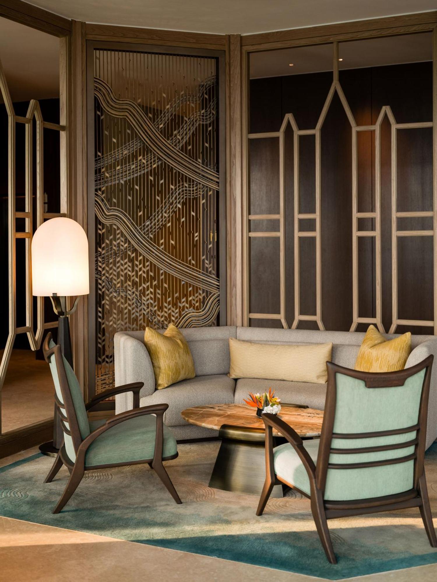 Dusit Thani 5* Bangkok