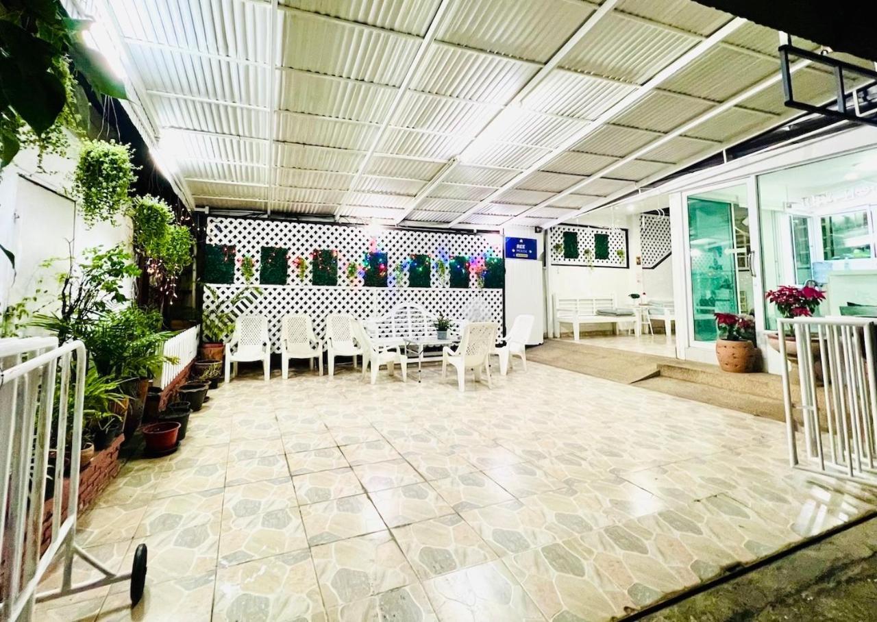 Ree Guest house