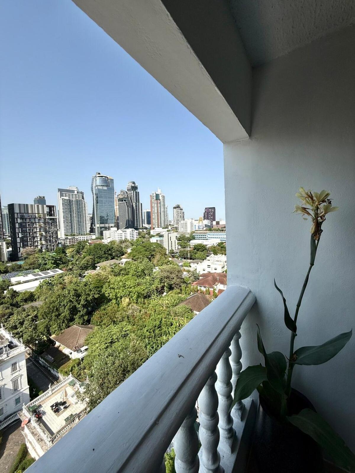 Peaceful Cozy With Stunning View&full Kitchen *