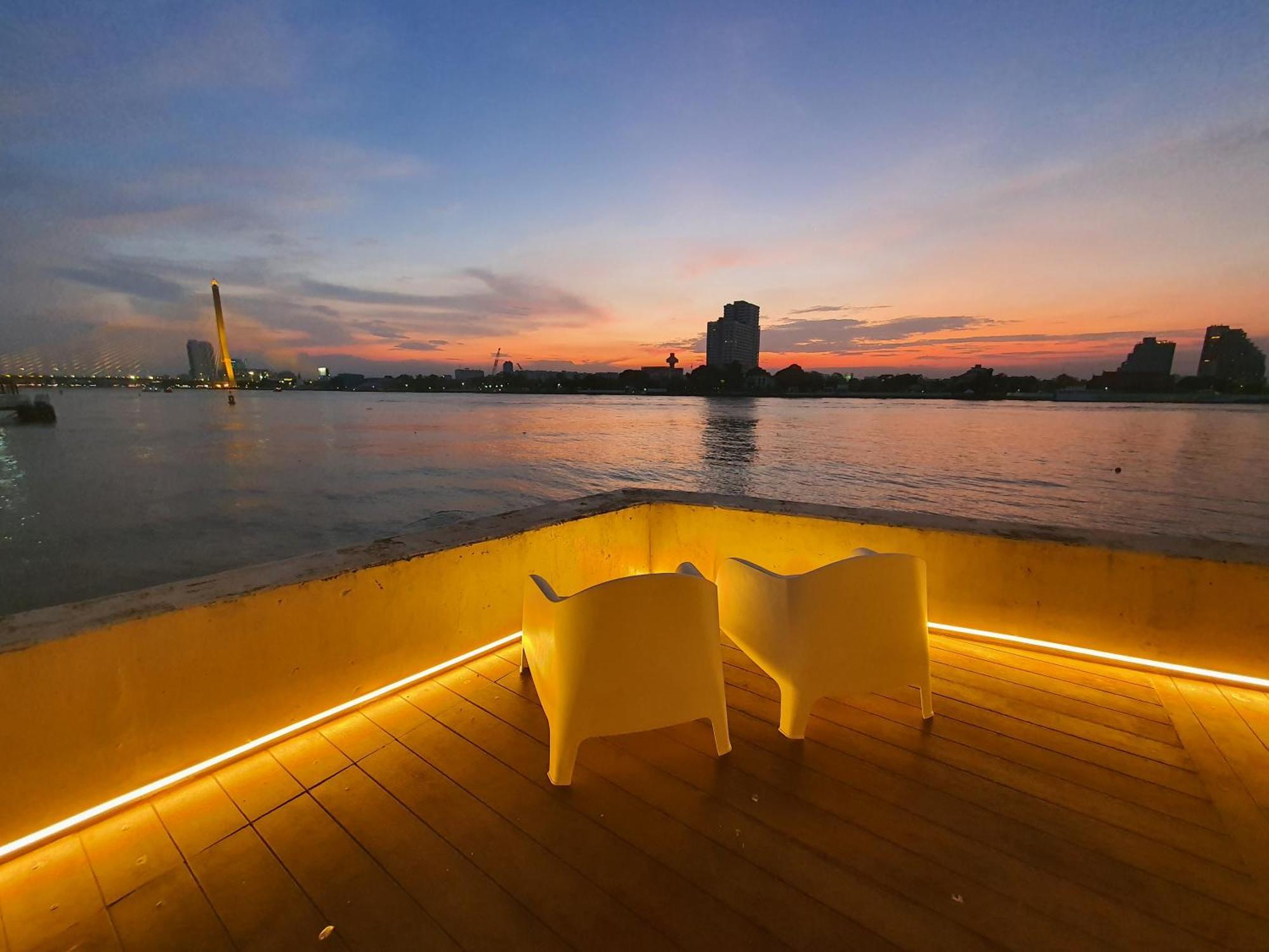 Vakantiehuis Riverfront House/chao Phraya River/baan Rimphraya