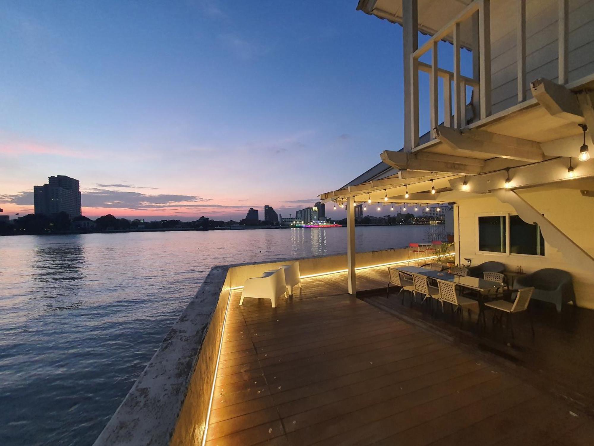Riverfront House/chao Phraya River/baan Rimphraya * Bangkok