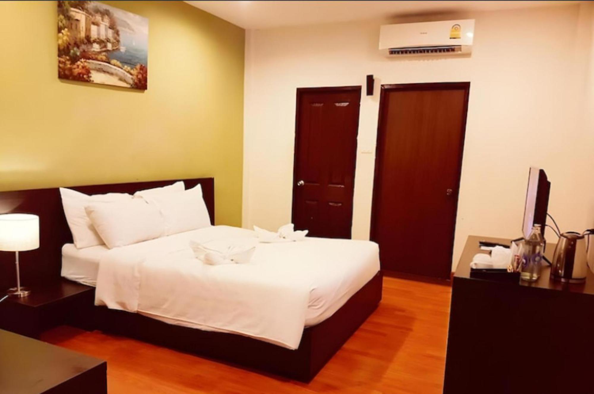 Collection O Khaosan Park Hotel